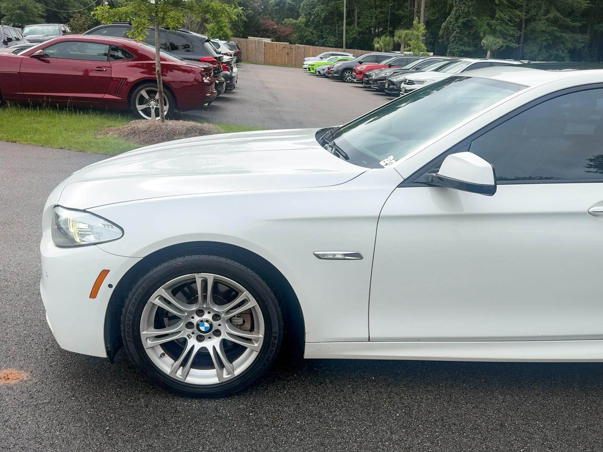 BMW 5 Series 4dr Sdn 528i xDrive AWD 2013