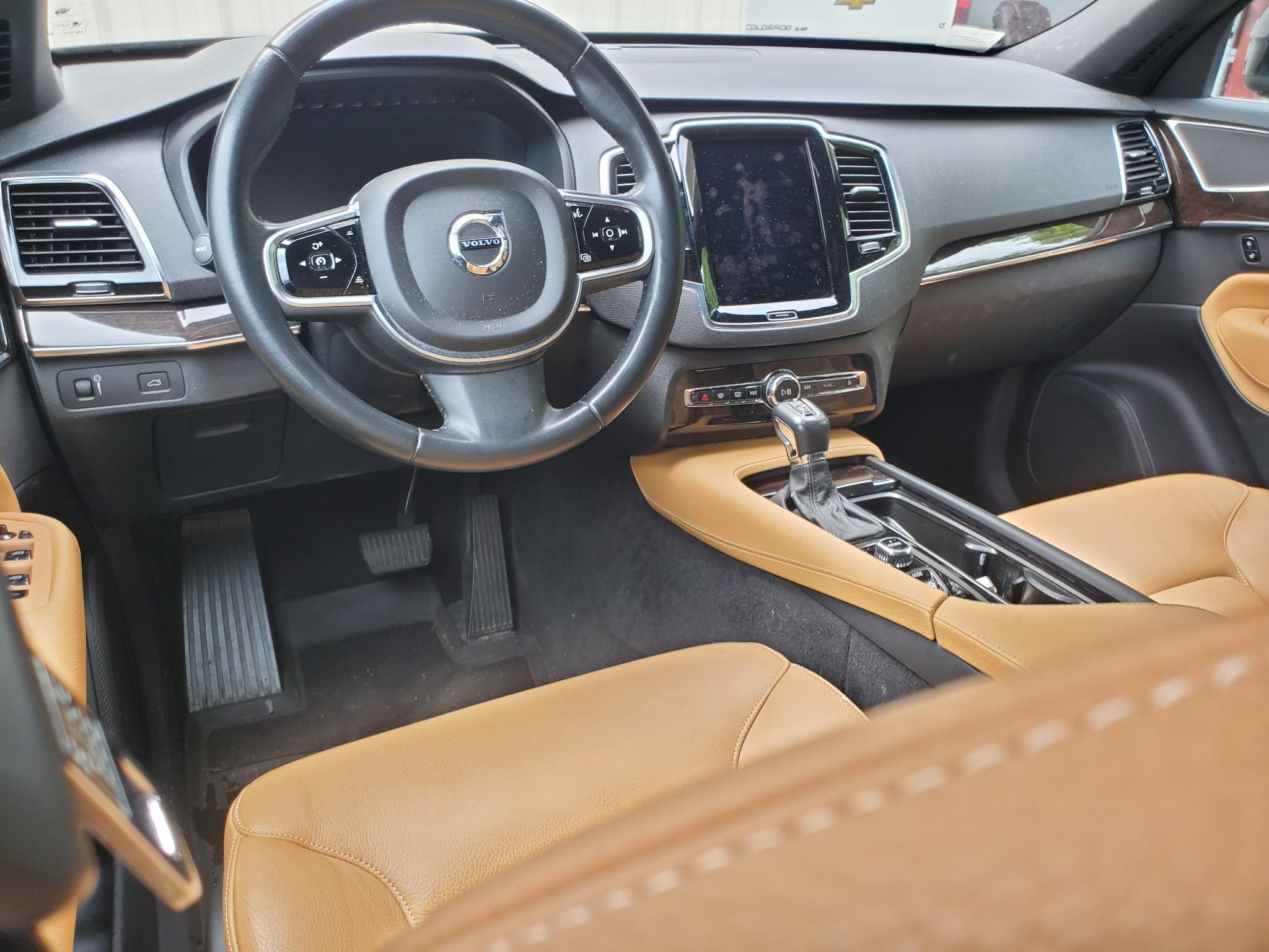 Volvo XC90  2017