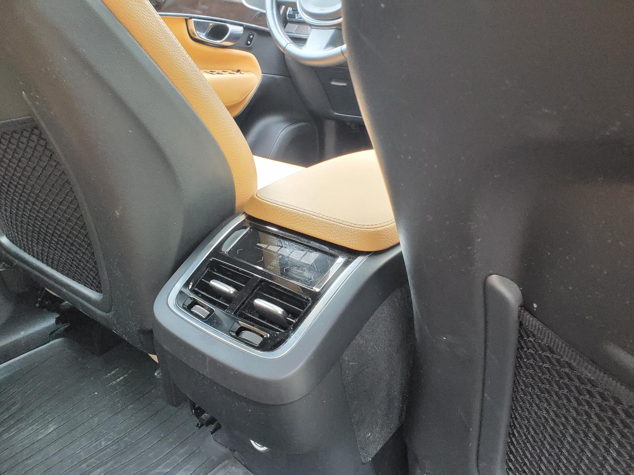 Volvo XC90  2017
