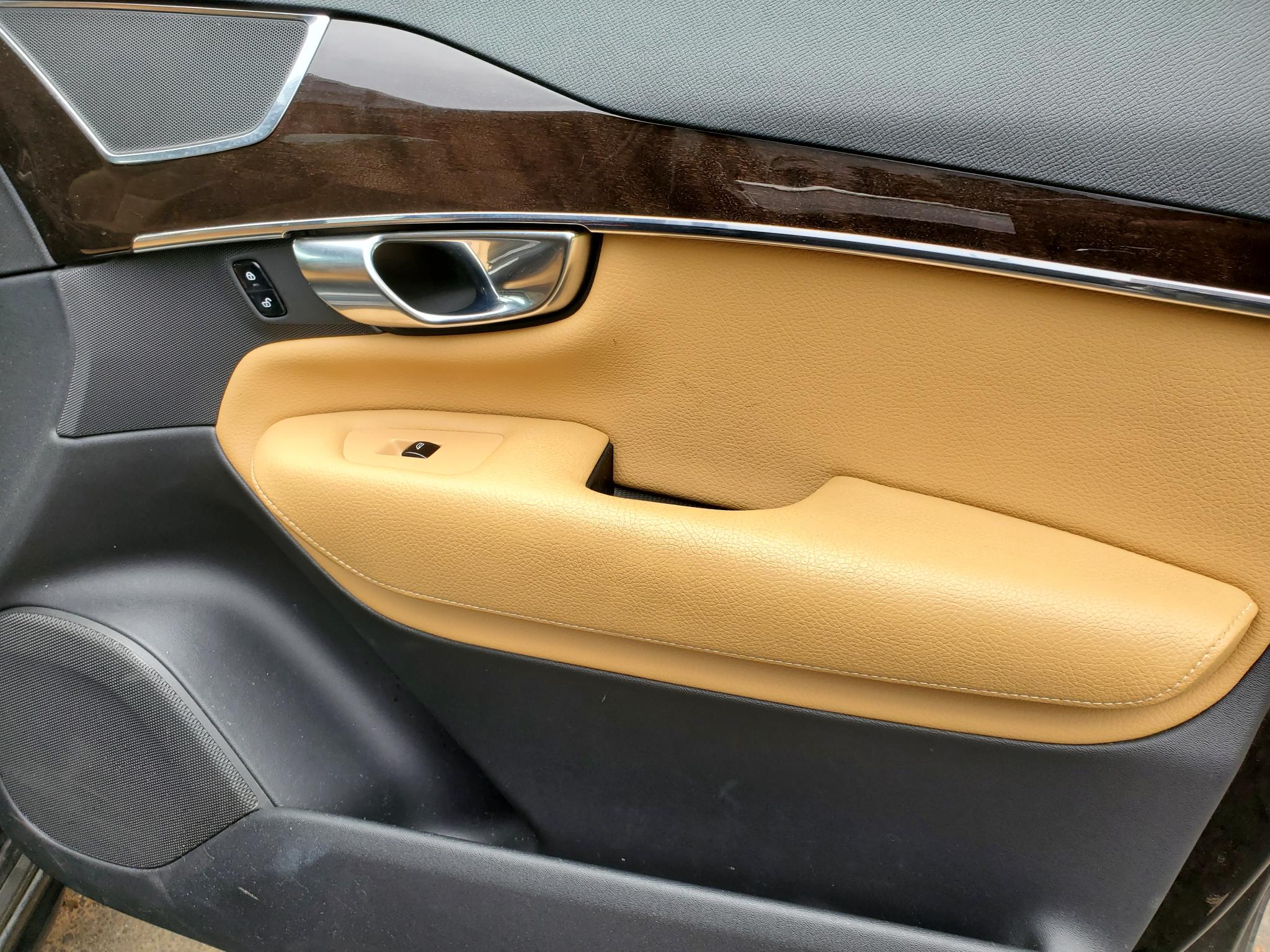 Volvo XC90  2017
