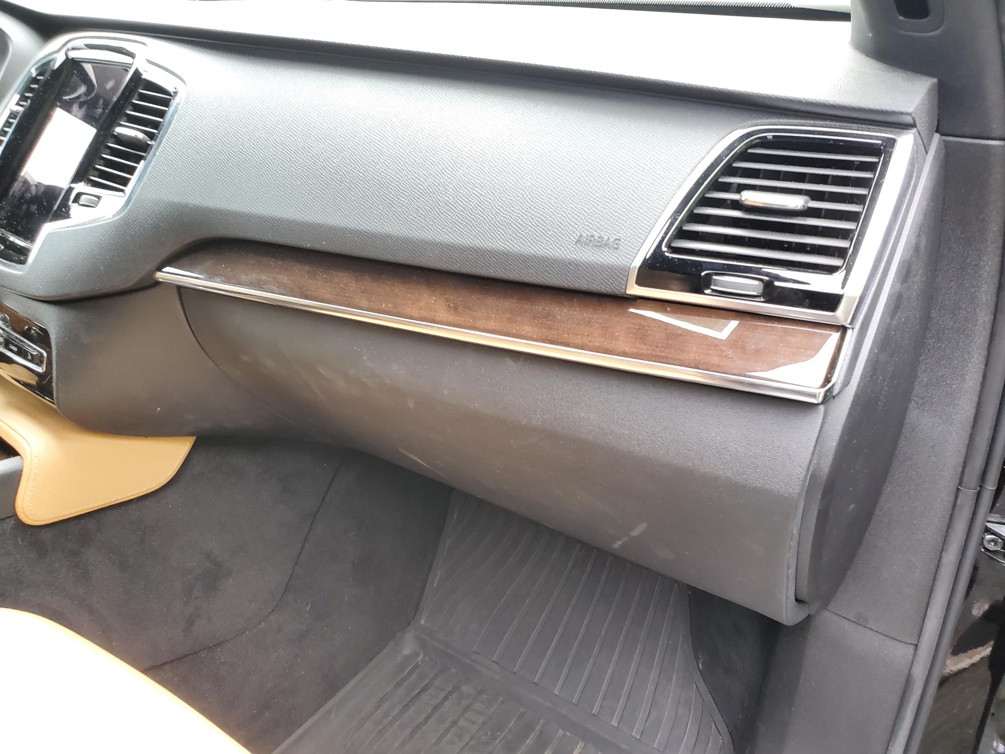 Volvo XC90  2017