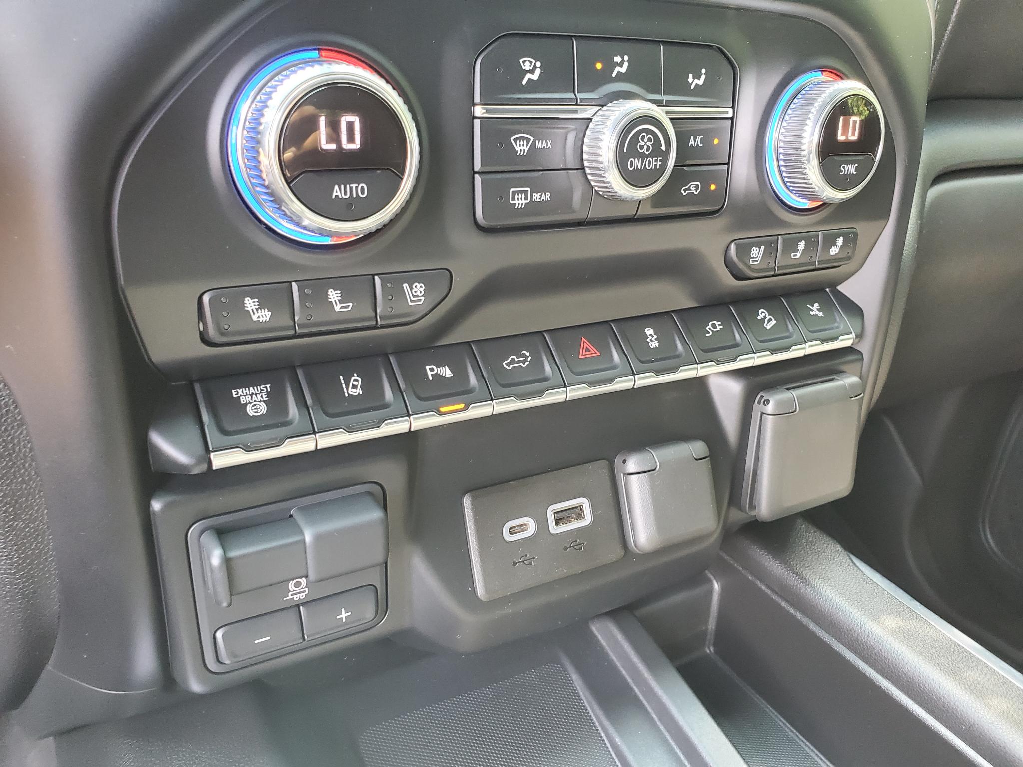 GMC Sierra 2500HD 4WD Crew Cab 159" Denali 2021