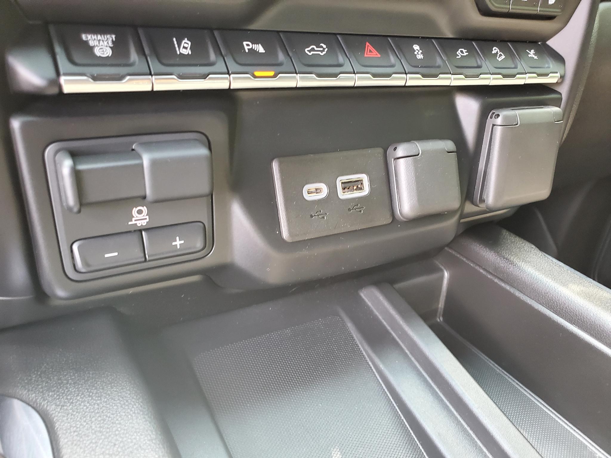 GMC Sierra 2500HD 4WD Crew Cab 159" Denali 2021