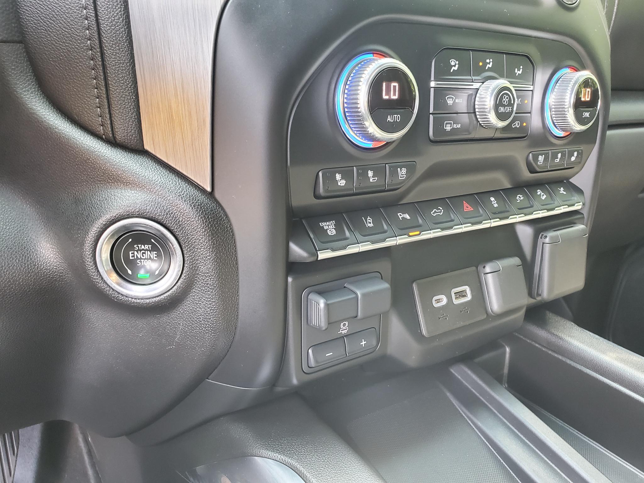 GMC Sierra 2500HD 4WD Crew Cab 159" Denali 2021