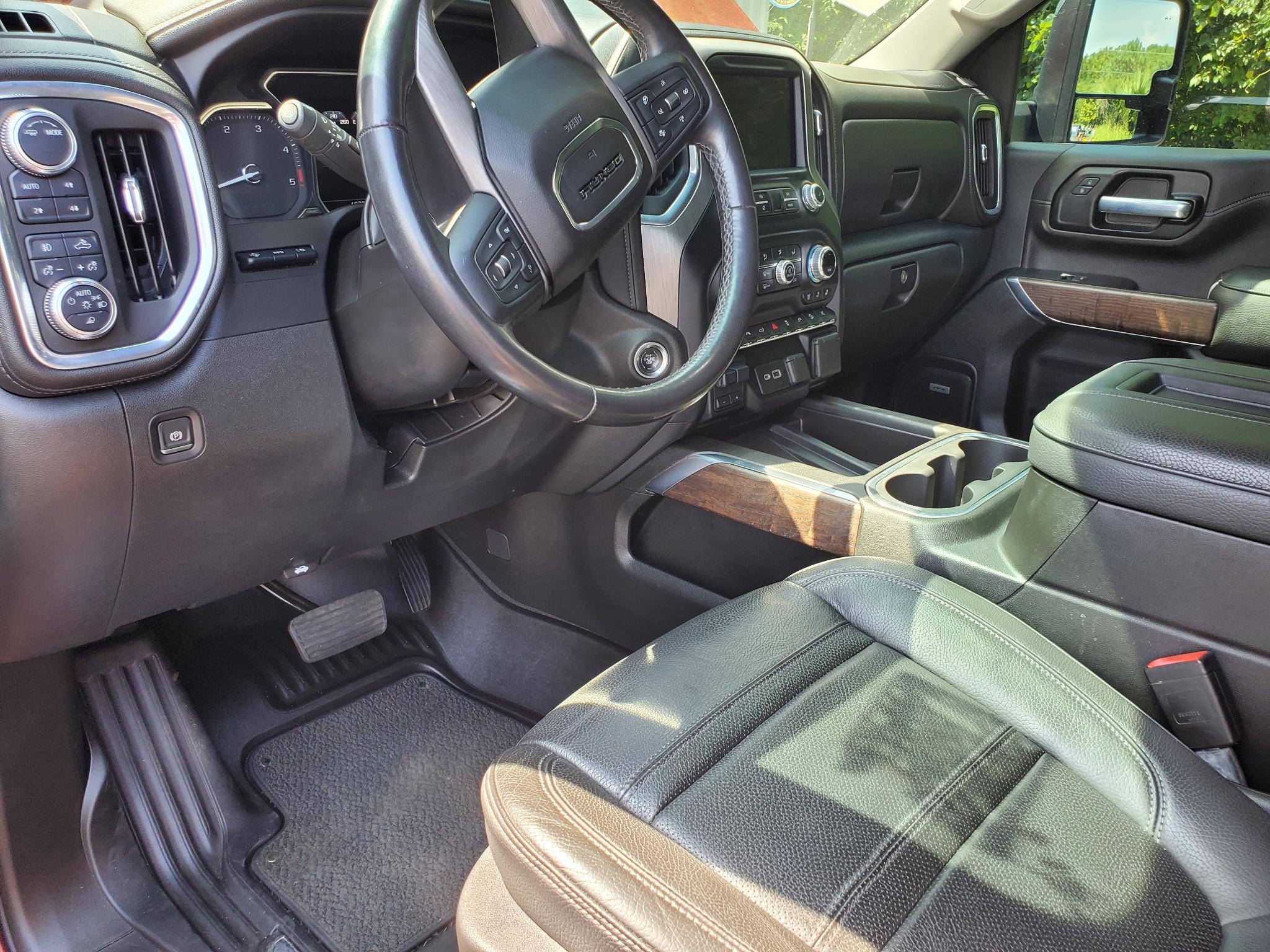 GMC Sierra 2500HD 4WD Crew Cab 159" Denali 2021