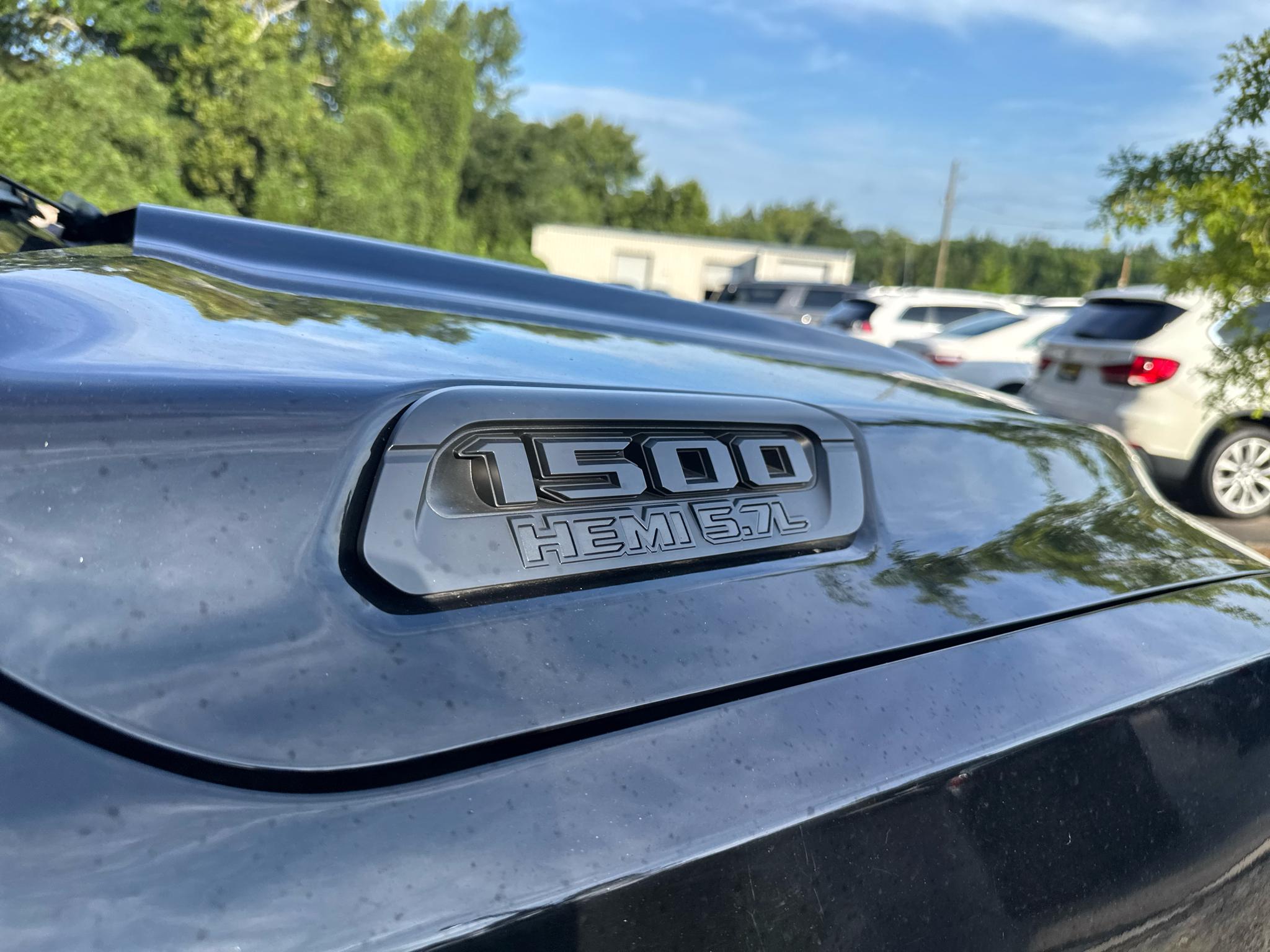 RAM 1500 Big Horn/Lone Star 4x4 Crew Cab 5'7" Box 2019
