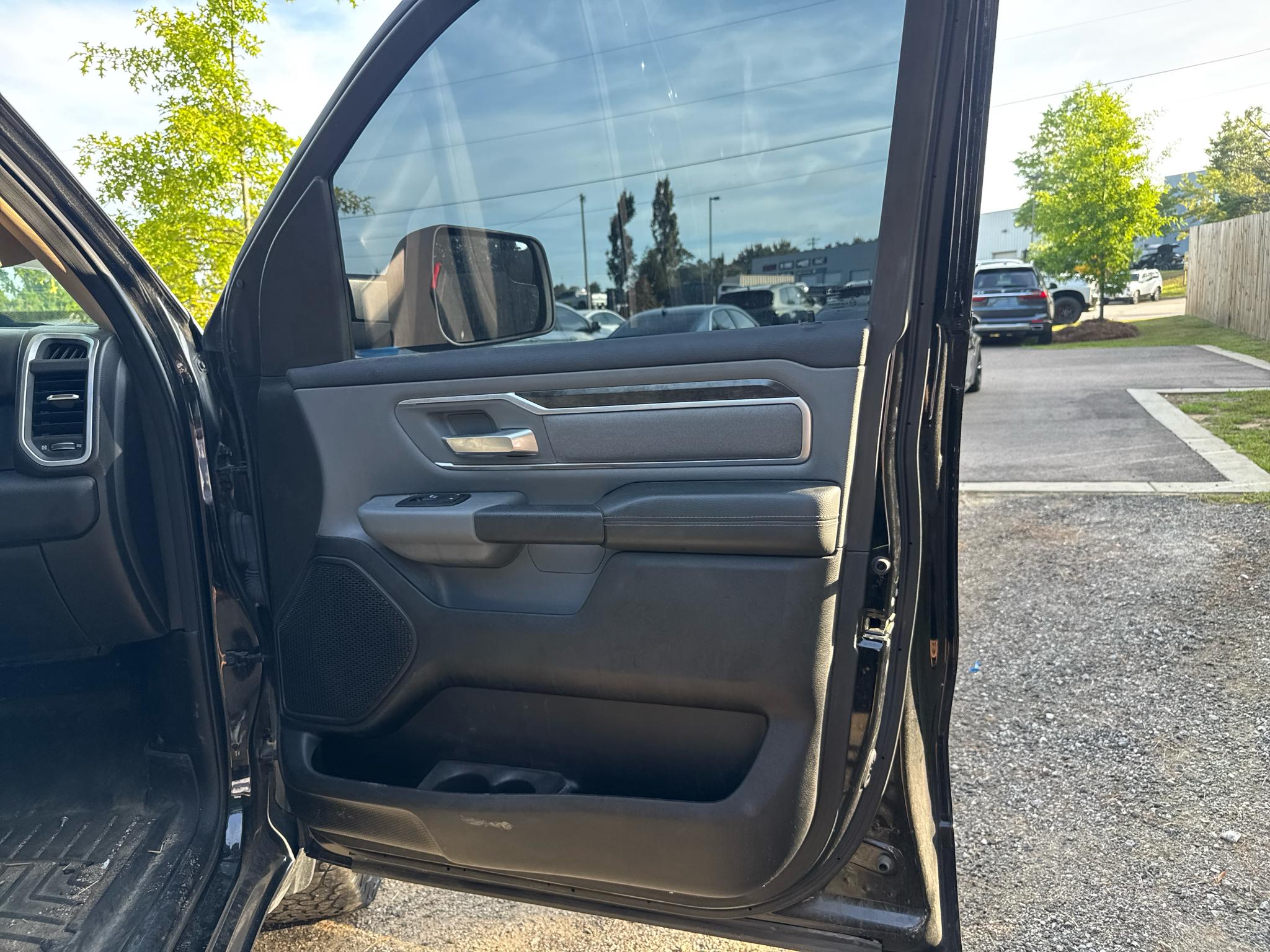 RAM 1500 Big Horn/Lone Star 4x4 Crew Cab 5'7" Box 2019