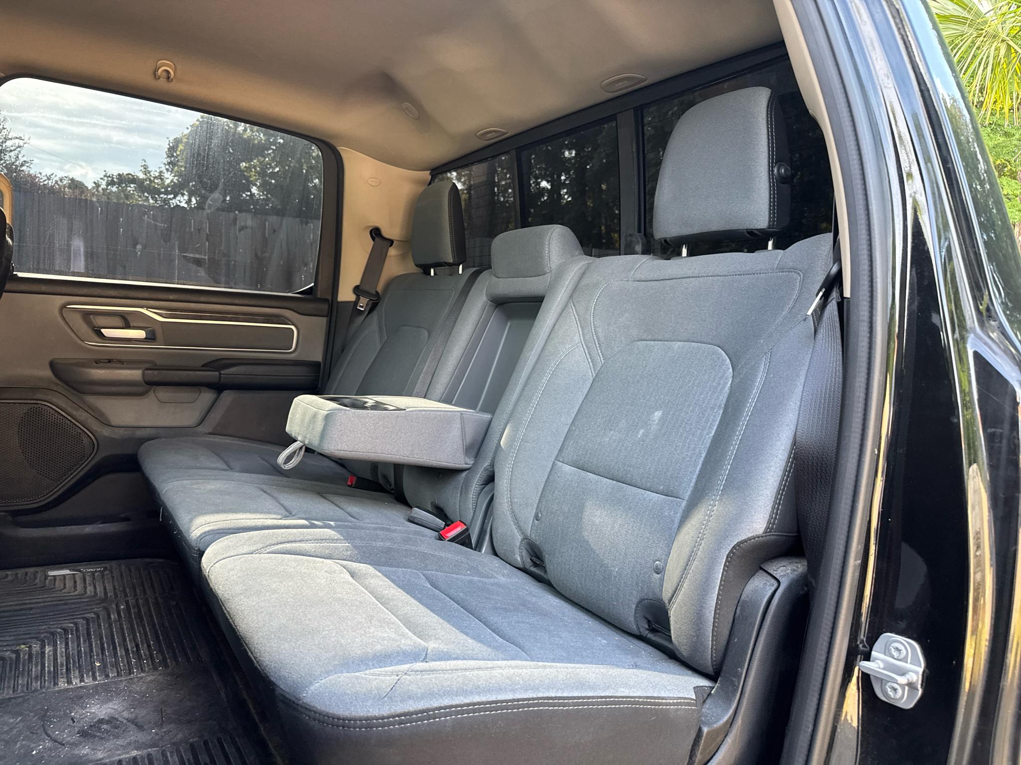 RAM 1500 Big Horn/Lone Star 4x4 Crew Cab 5'7" Box 2019