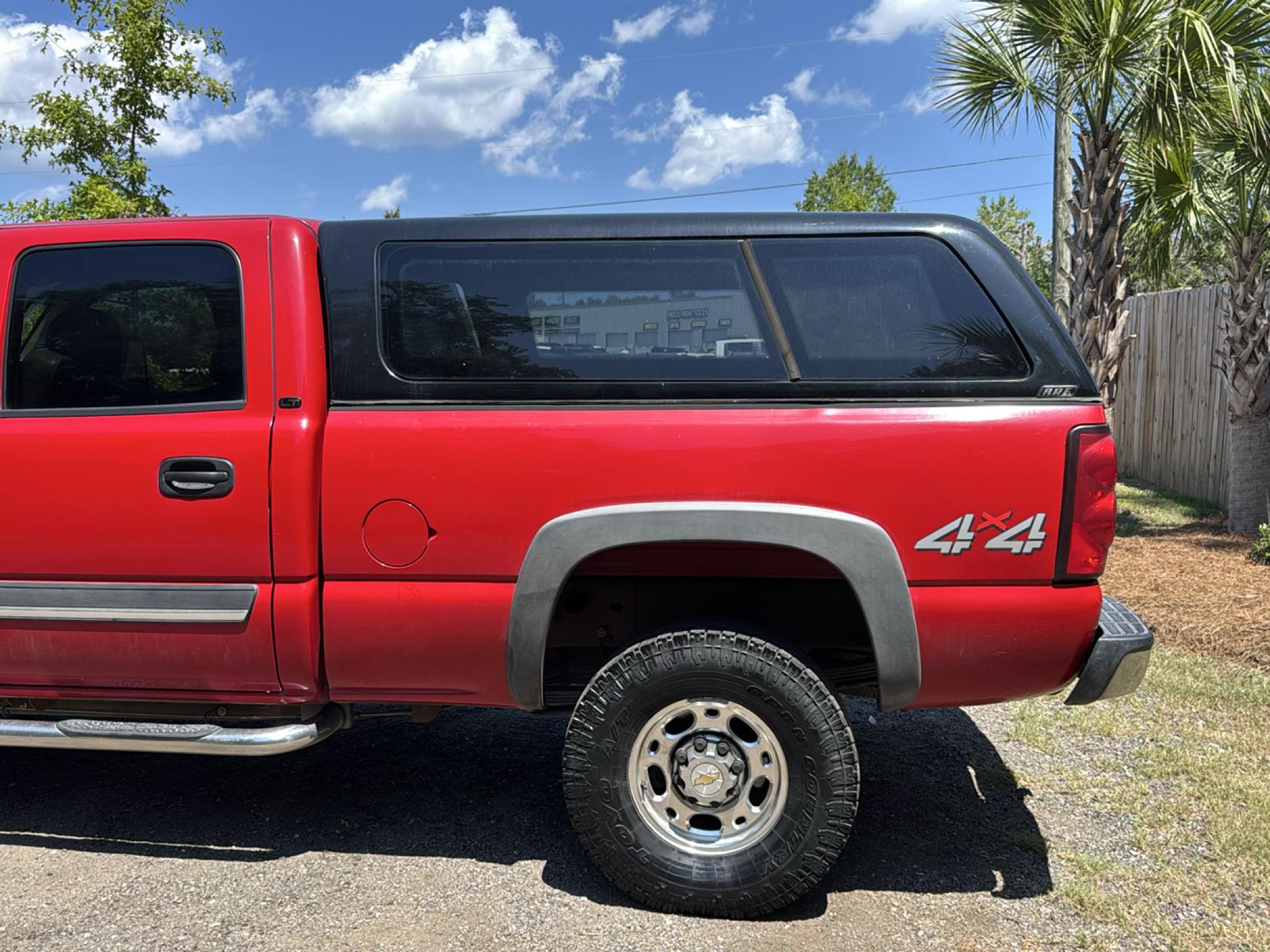 Chevrolet Silverado 2500HD Crew Cab 153" WB 4WD LT2 2004