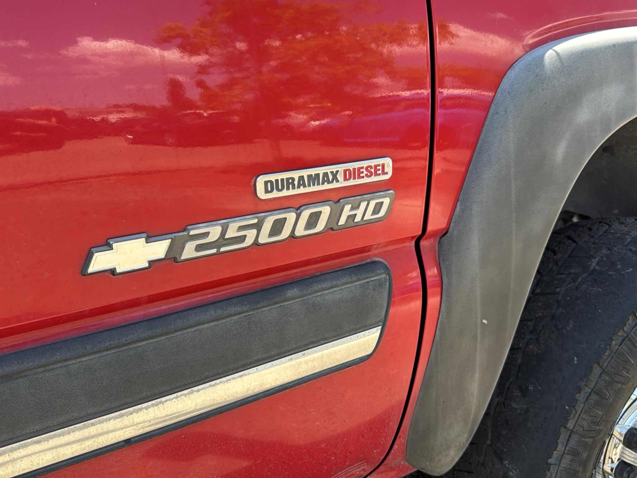 Chevrolet Silverado 2500HD Crew Cab 153" WB 4WD LT2 2004
