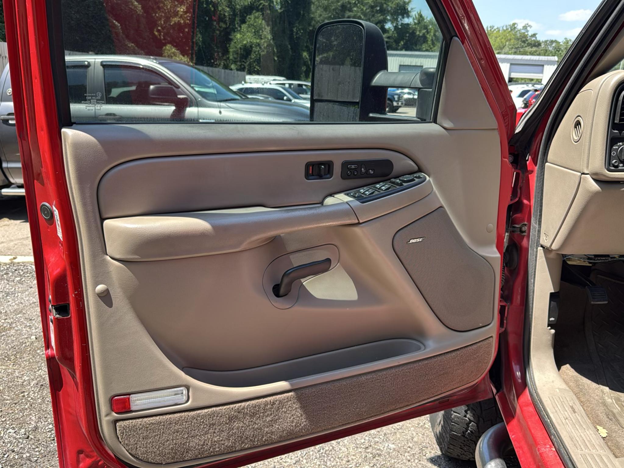 Chevrolet Silverado 2500HD Crew Cab 153" WB 4WD LT2 2004