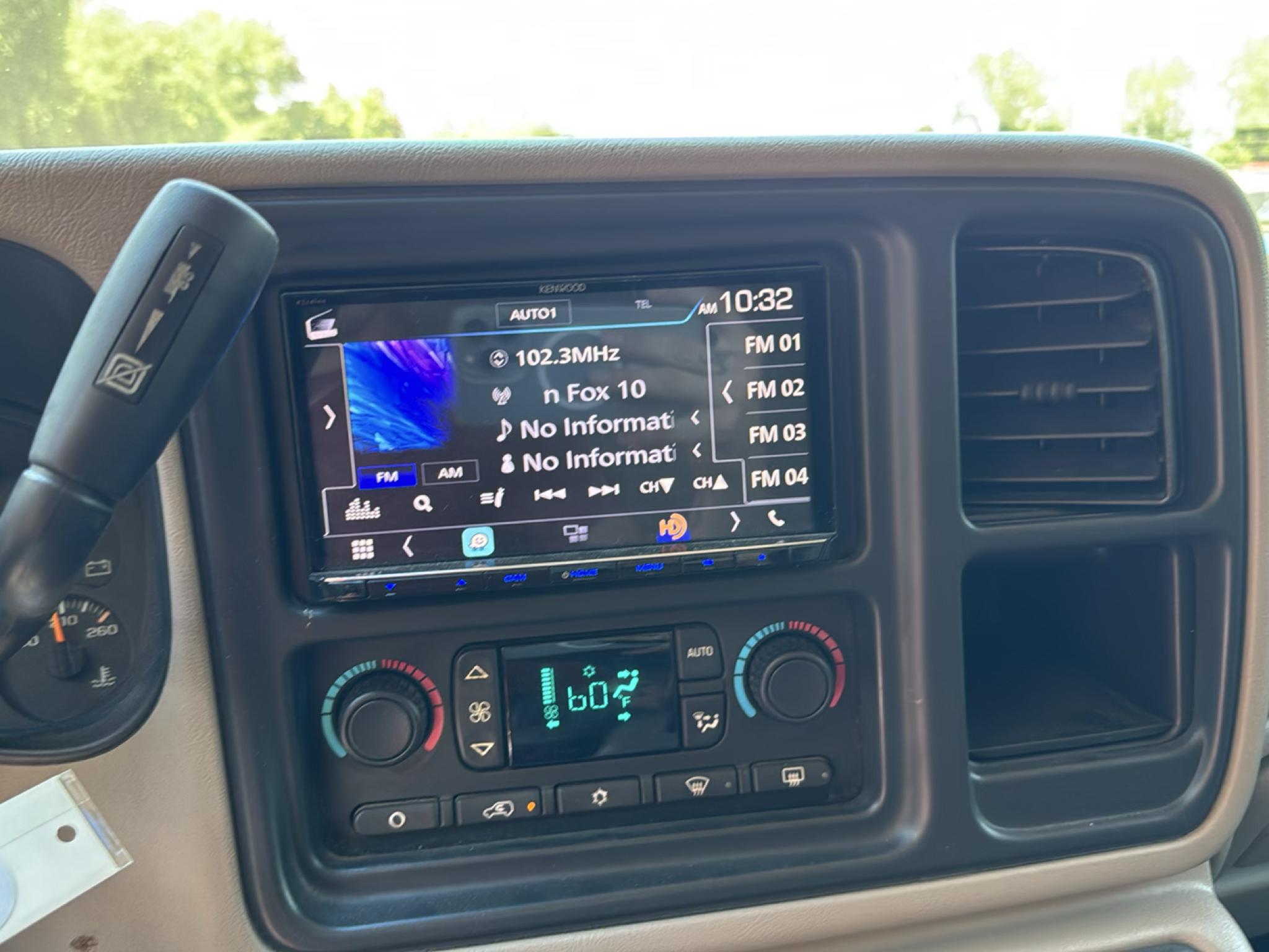 Chevrolet Silverado 2500HD Crew Cab 153" WB 4WD LT2 2004