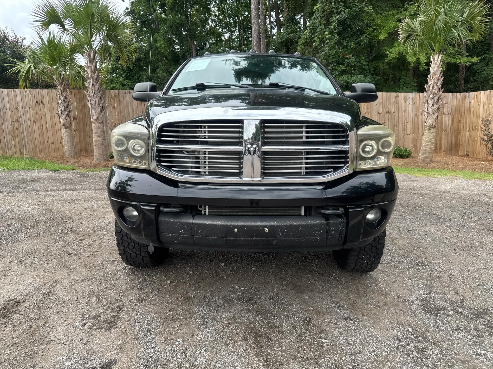 Dodge Ram 3500 4dr Quad Cab 160.5 DRW 4WD Laramie 2006