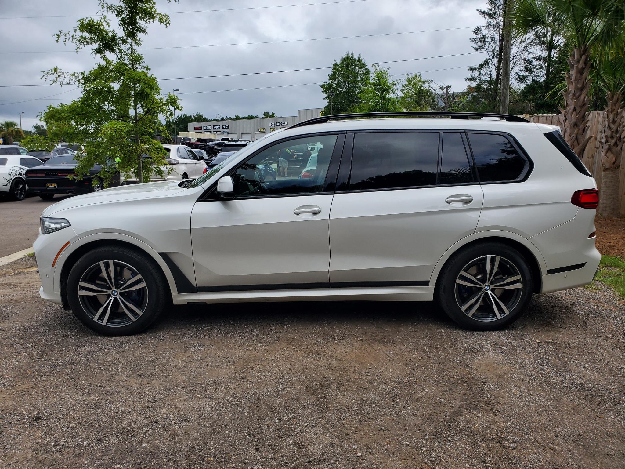 BMW X7 xDrive40i Sports Activity Vehicle 2022