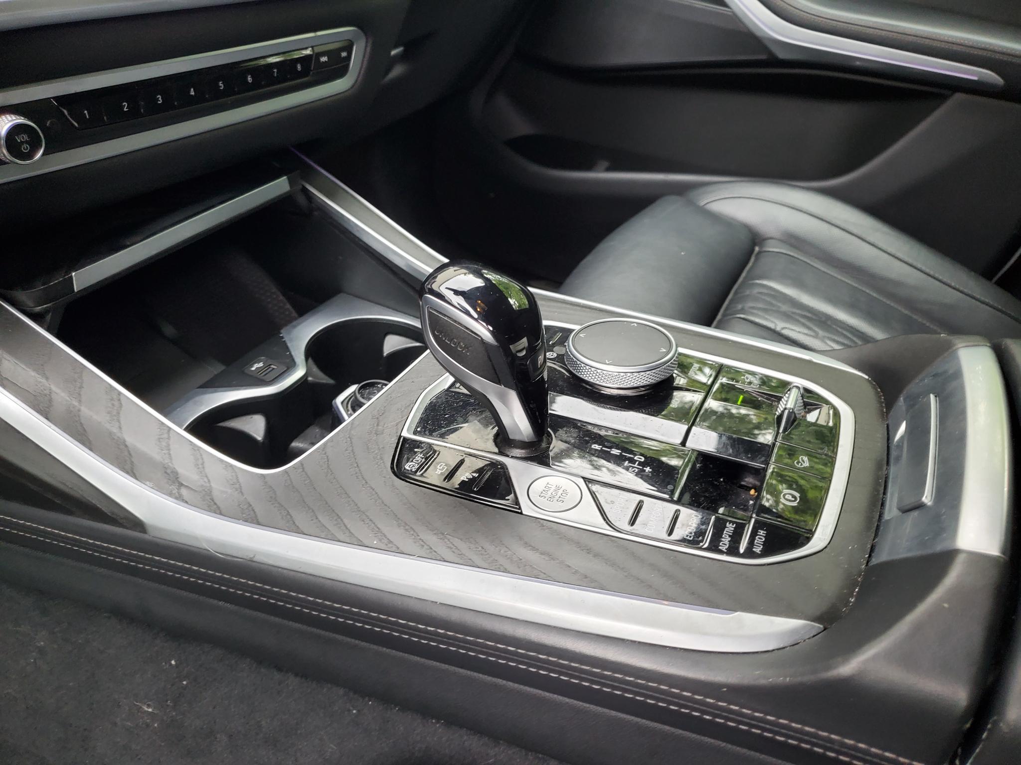 BMW X7 xDrive40i Sports Activity Vehicle 2022
