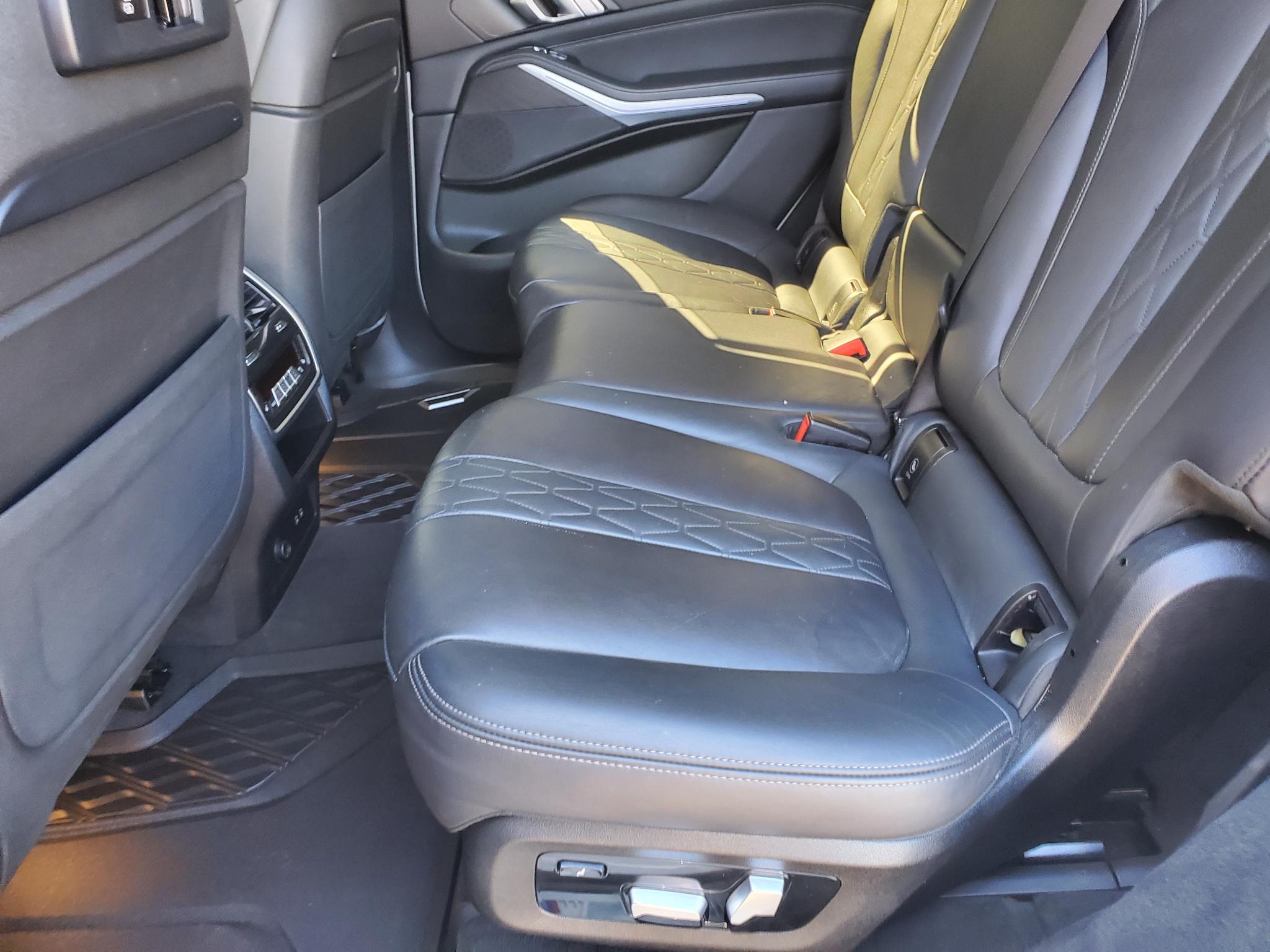 BMW X7  2022