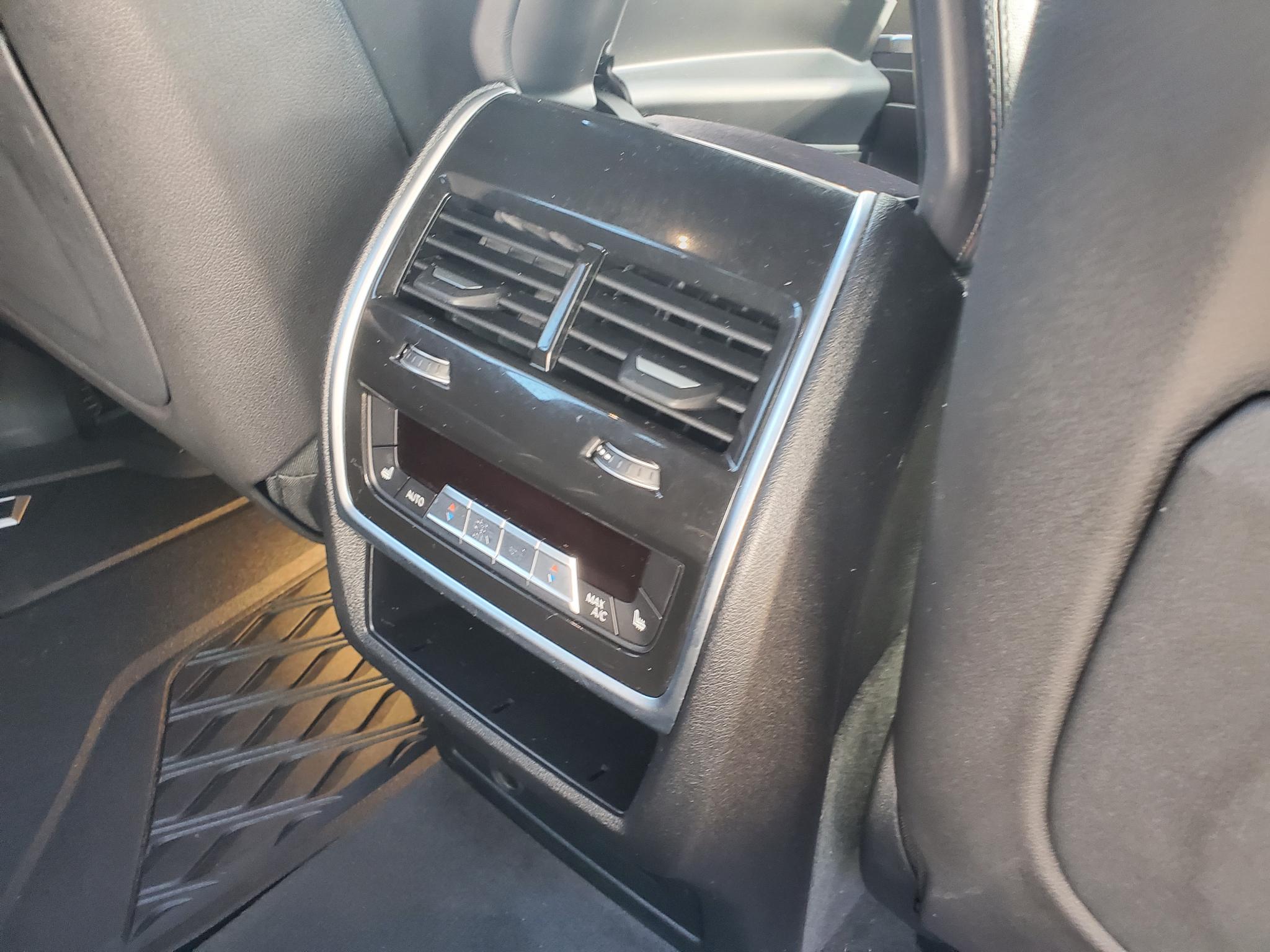 BMW X7  2022