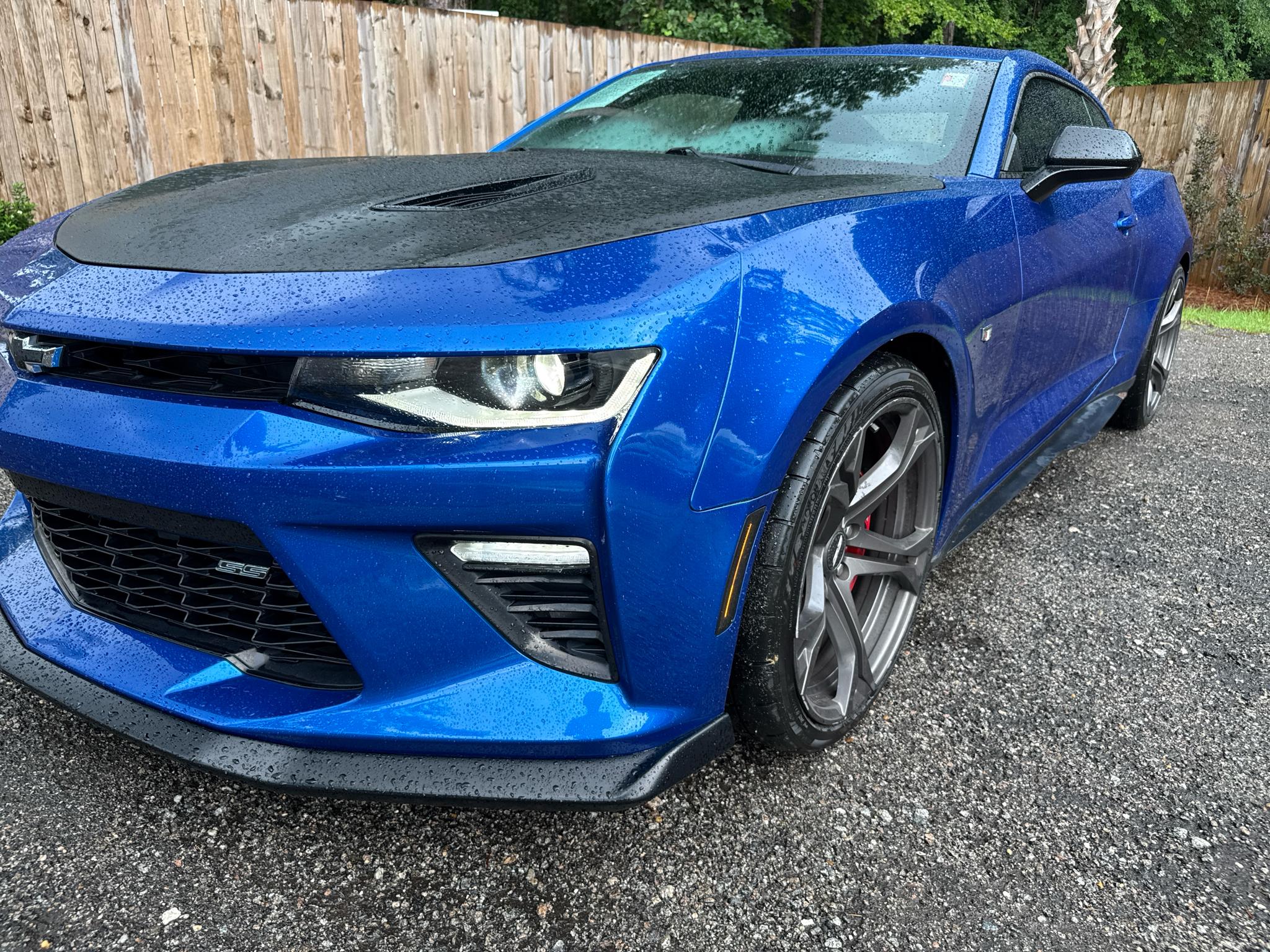 Chevrolet Camaro 2dr Cpe 1SS 2017