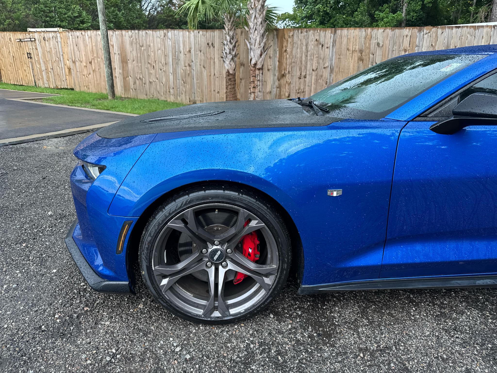 Chevrolet Camaro 2dr Cpe 1SS 2017