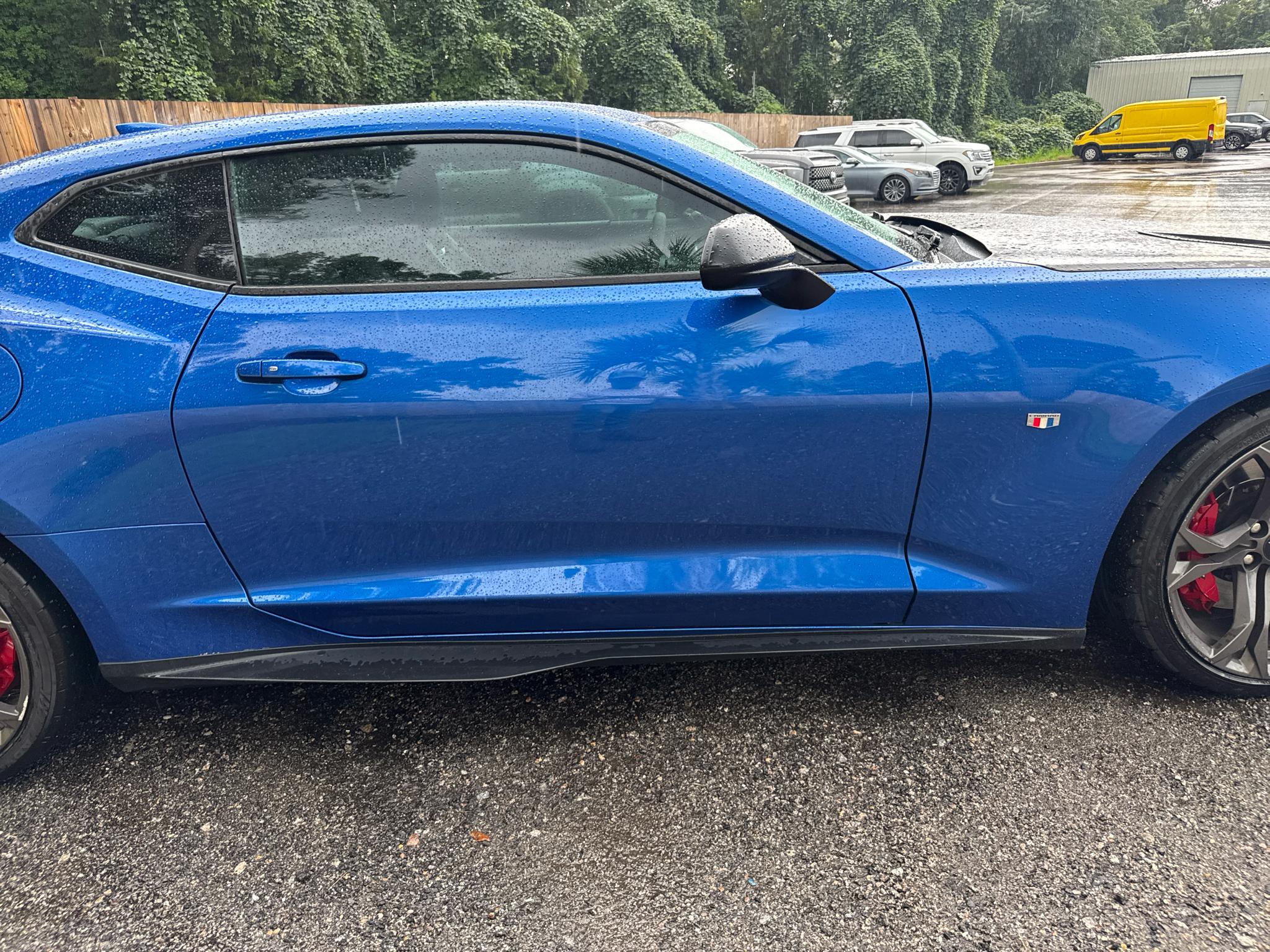 Chevrolet Camaro 2dr Cpe 1SS 2017