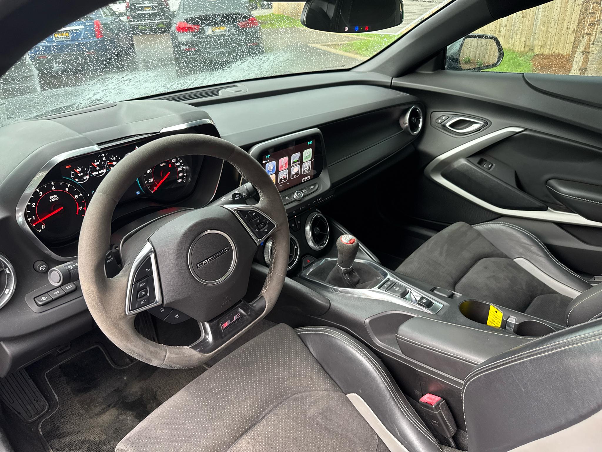 Chevrolet Camaro 2dr Cpe 1SS 2017