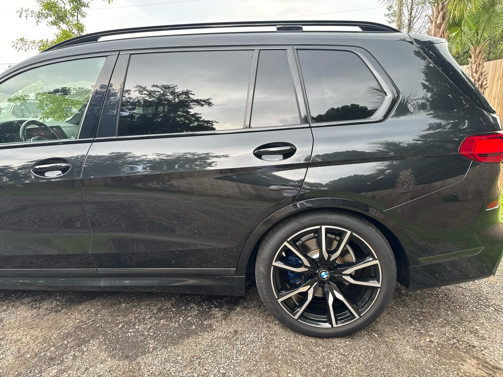 BMW X7 xDrive50i Sports Activity Vehicle 2019