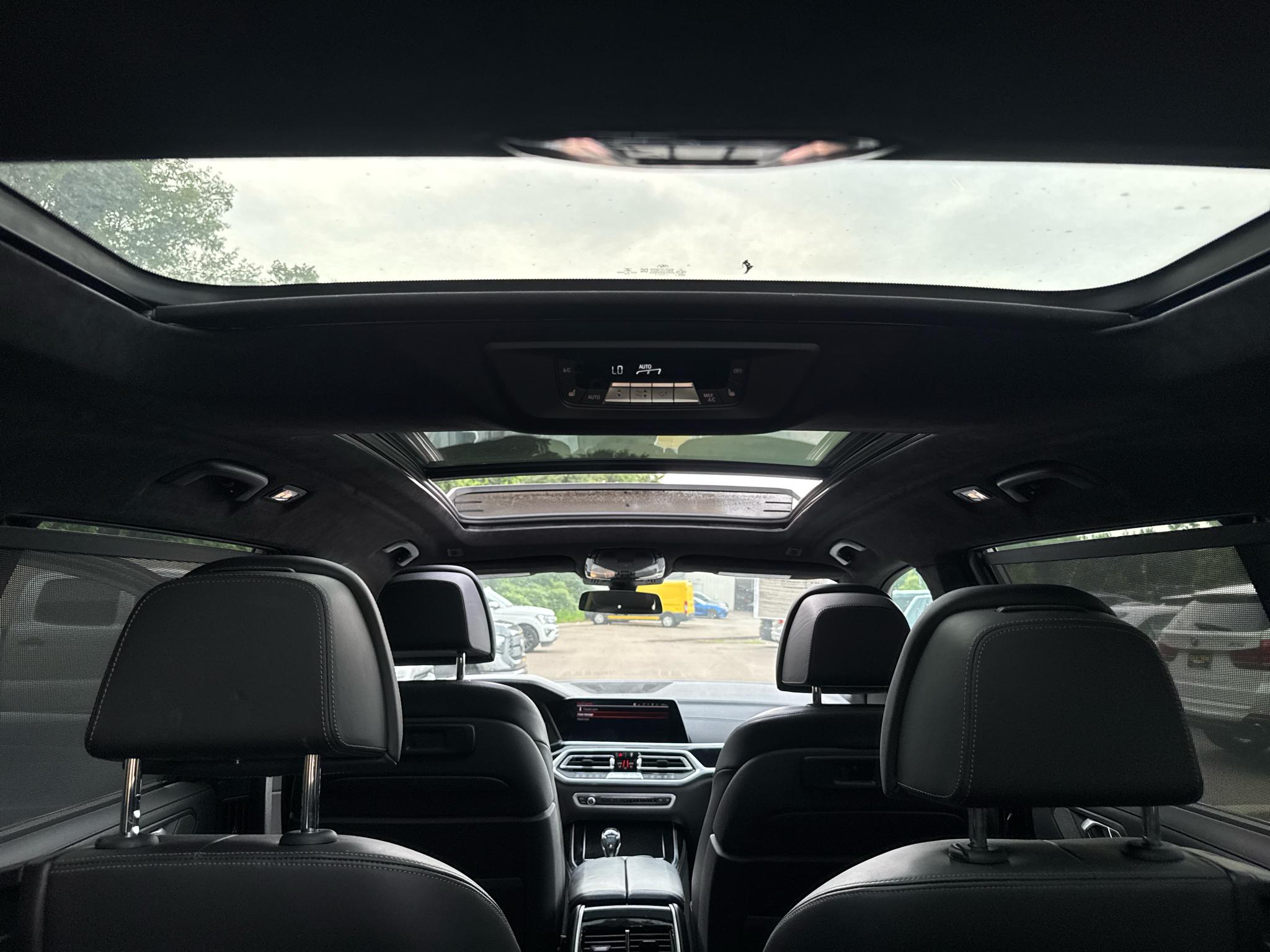 BMW X7 xDrive50i Sports Activity Vehicle 2019