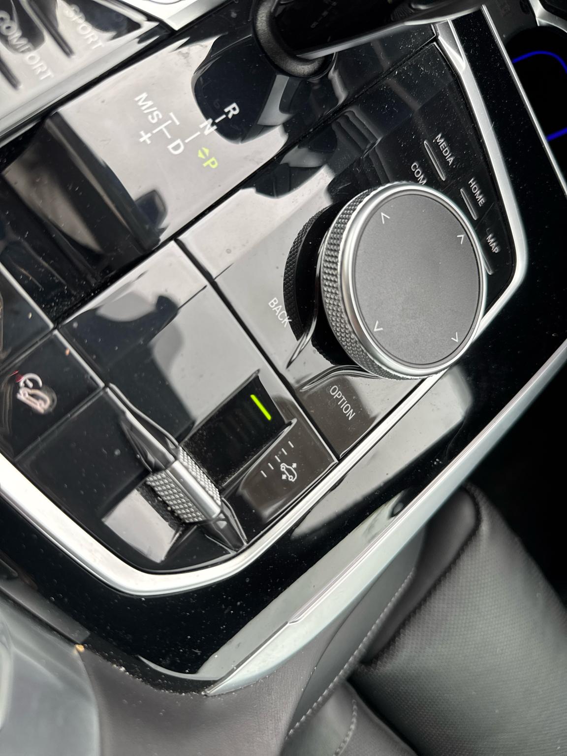 BMW X7 xDrive50i Sports Activity Vehicle 2019