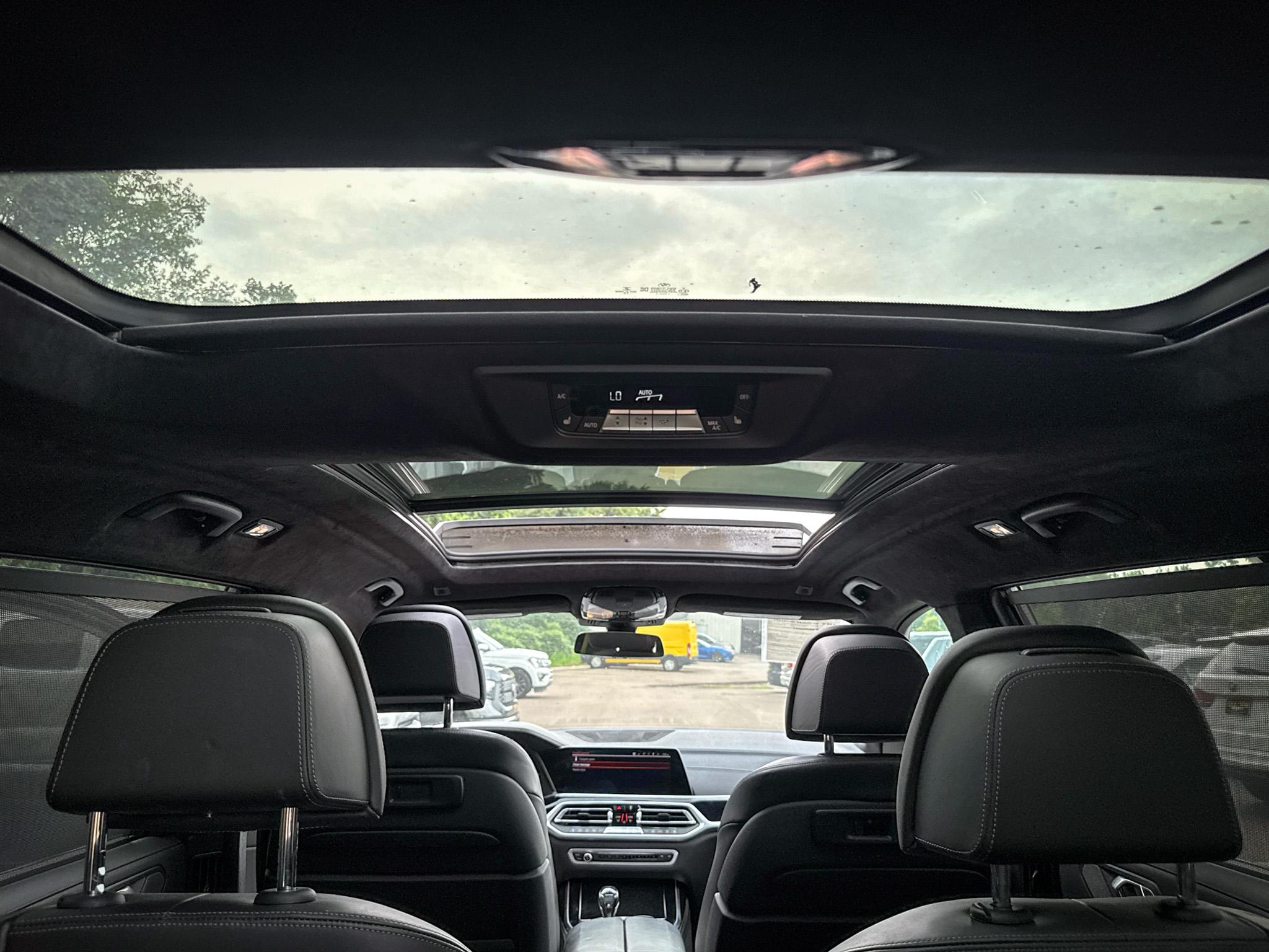 BMW X7 xDrive50i Sports Activity Vehicle 2019