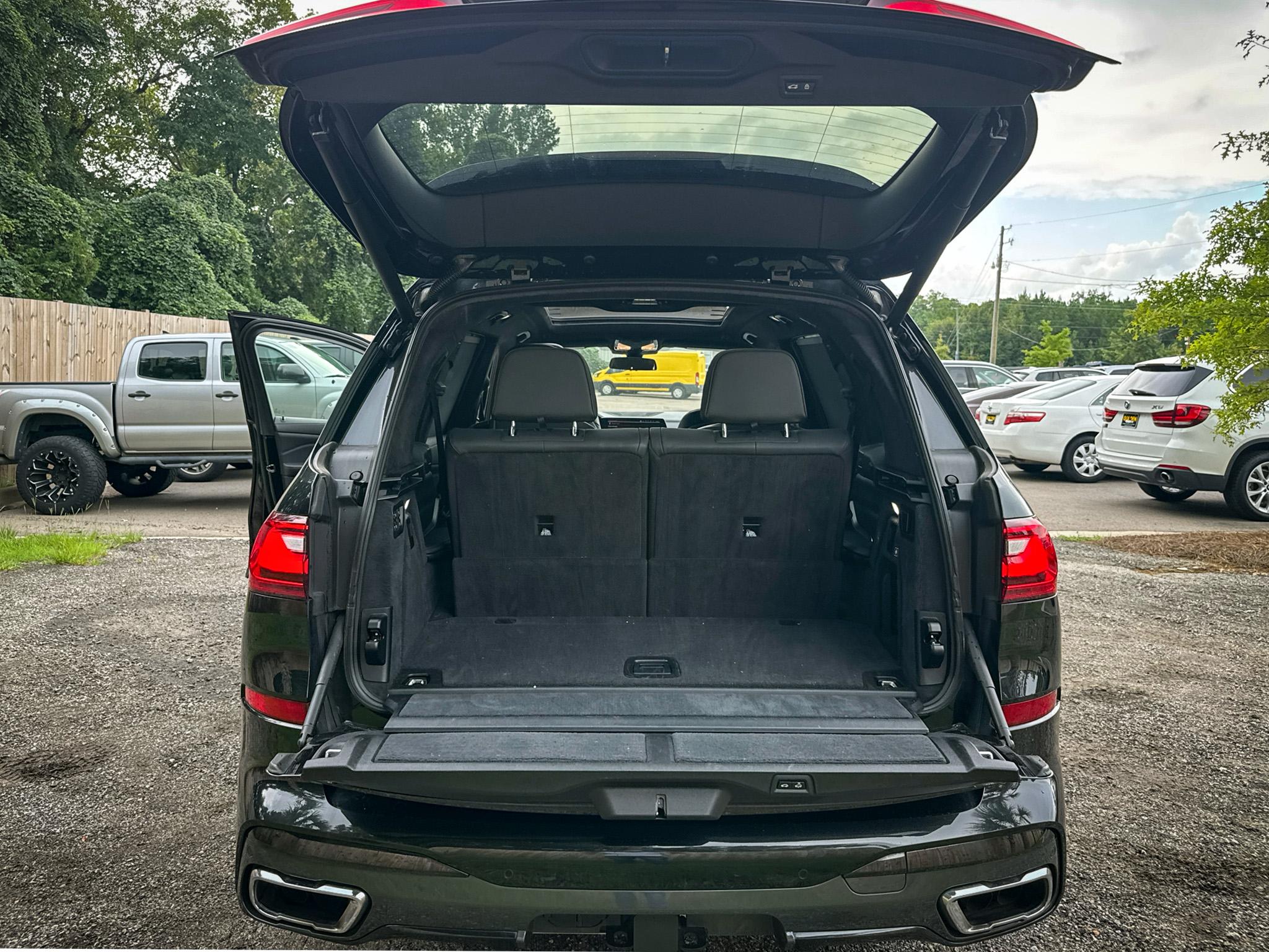 BMW X7 xDrive50i Sports Activity Vehicle 2019