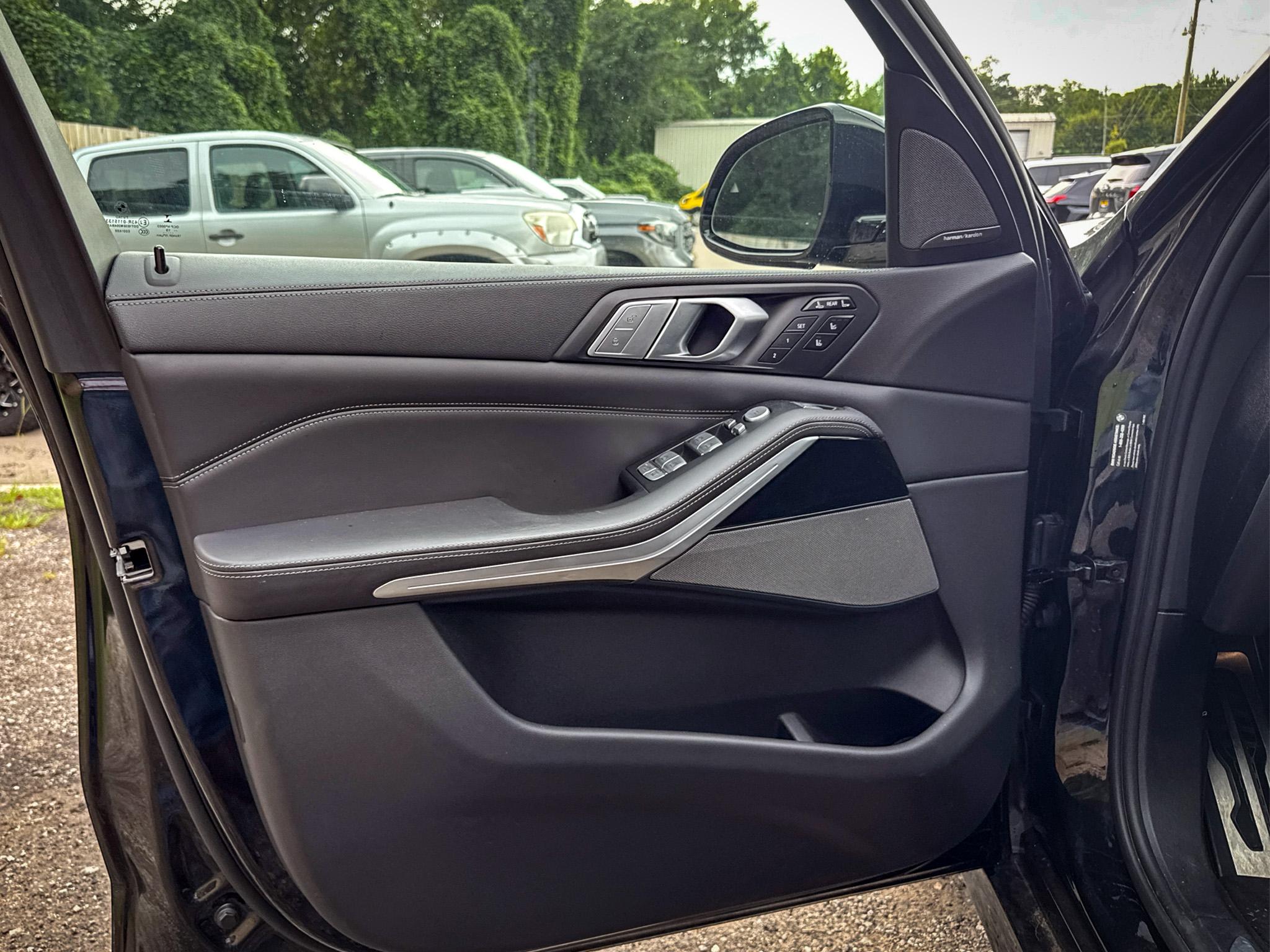 BMW X7 xDrive50i Sports Activity Vehicle 2019