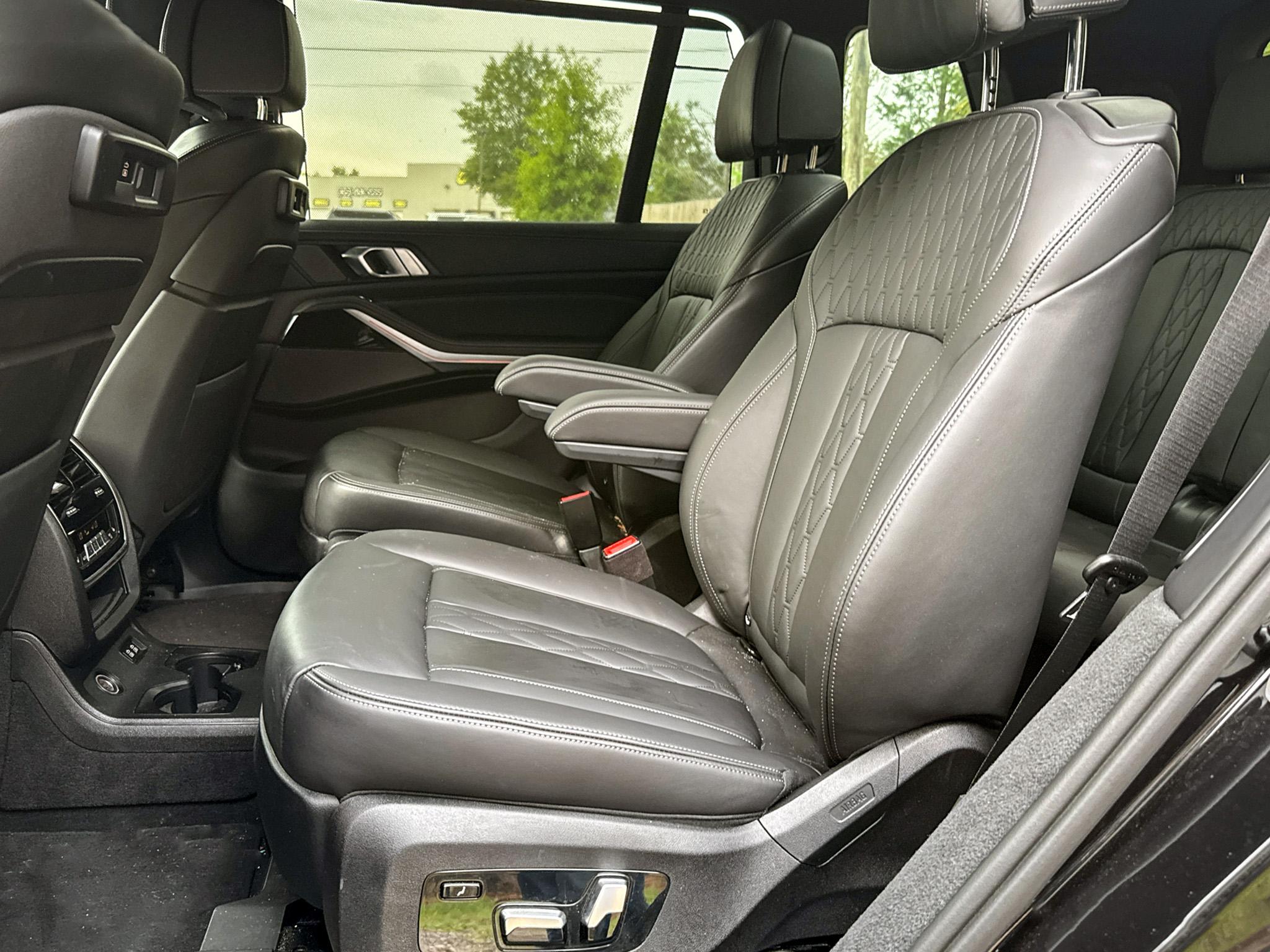 BMW X7 xDrive50i Sports Activity Vehicle 2019