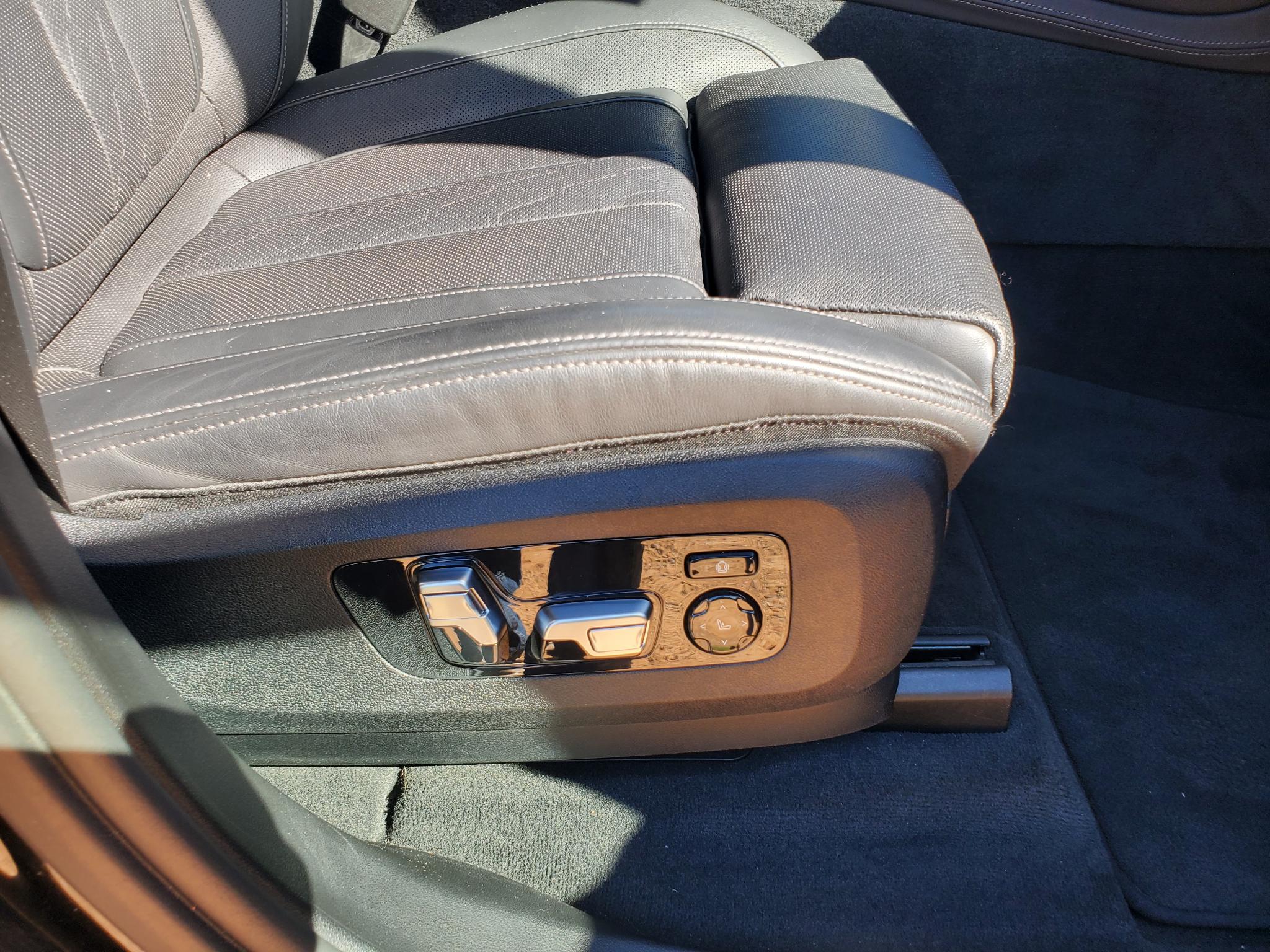 BMW X7 xDrive50i Sports Activity Vehicle 2019