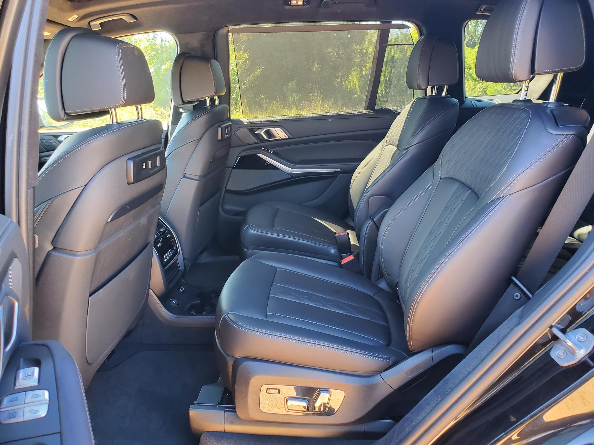 BMW X7 xDrive50i Sports Activity Vehicle 2019
