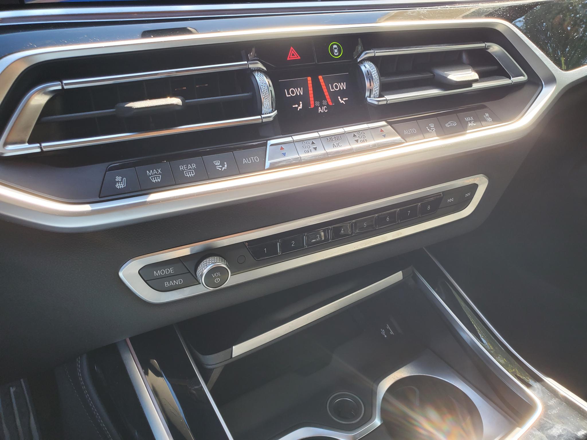 BMW X7 xDrive50i Sports Activity Vehicle 2019