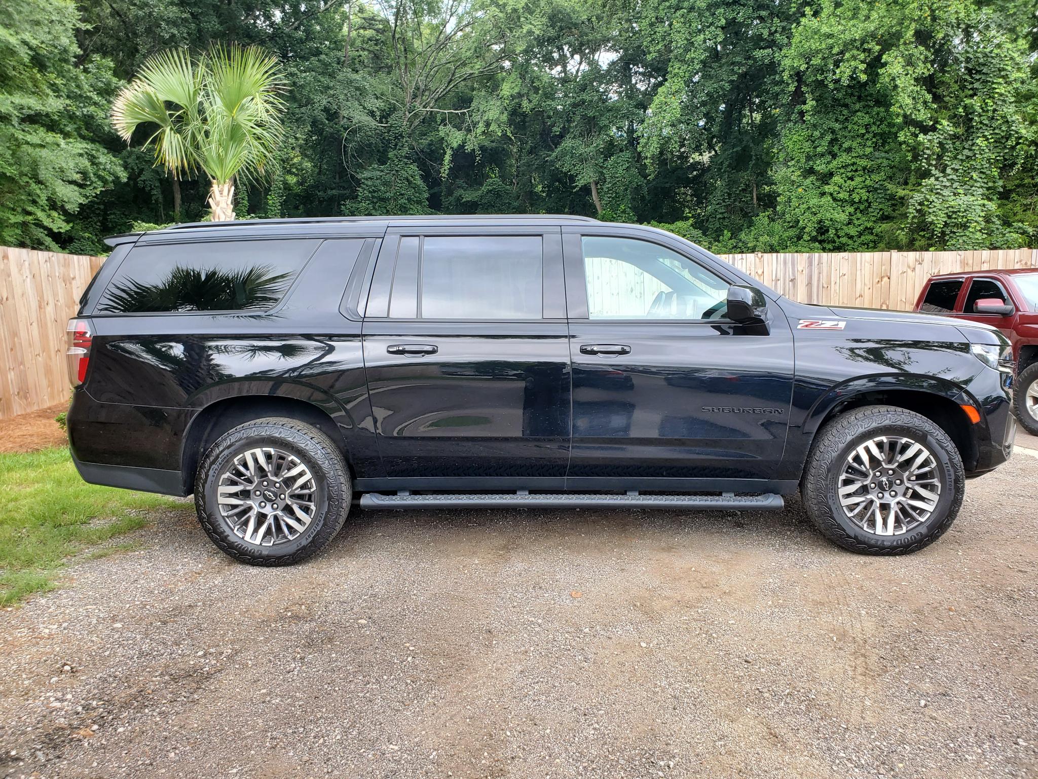 Chevrolet Suburban 4WD 4dr Z71 2021
