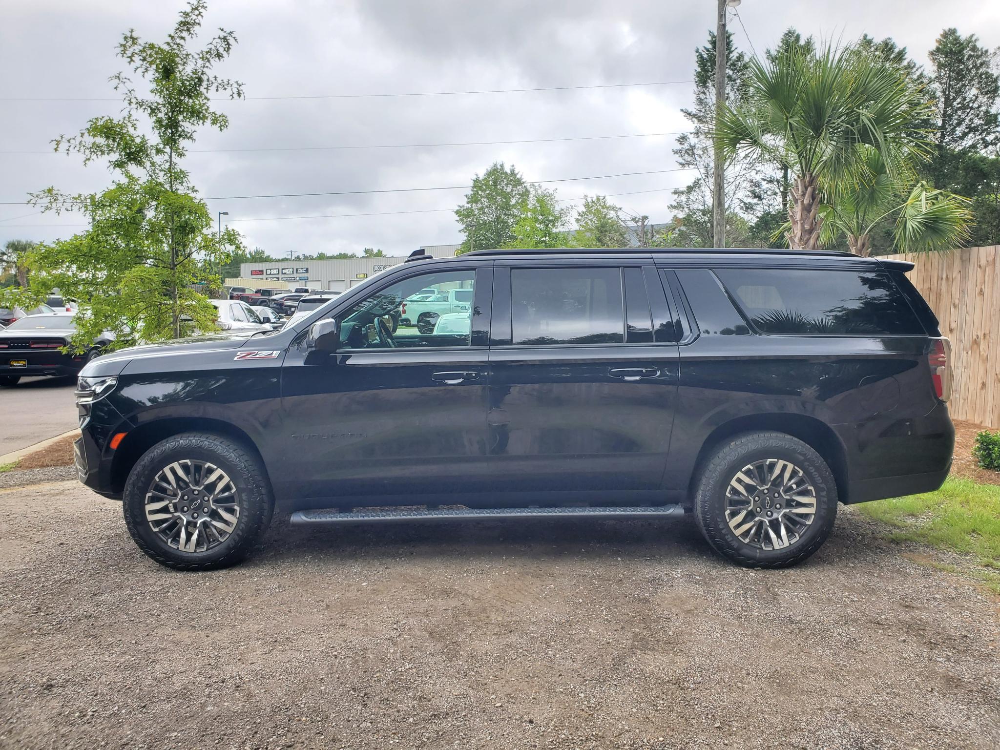 Chevrolet Suburban 4WD 4dr Z71 2021