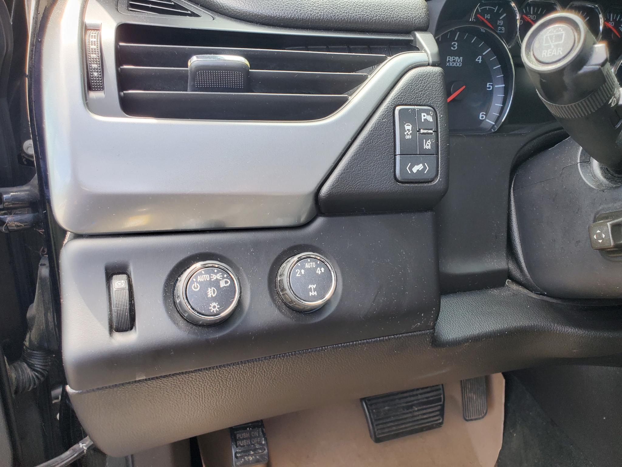 Chevrolet Tahoe 4WD 4dr LTZ 2015