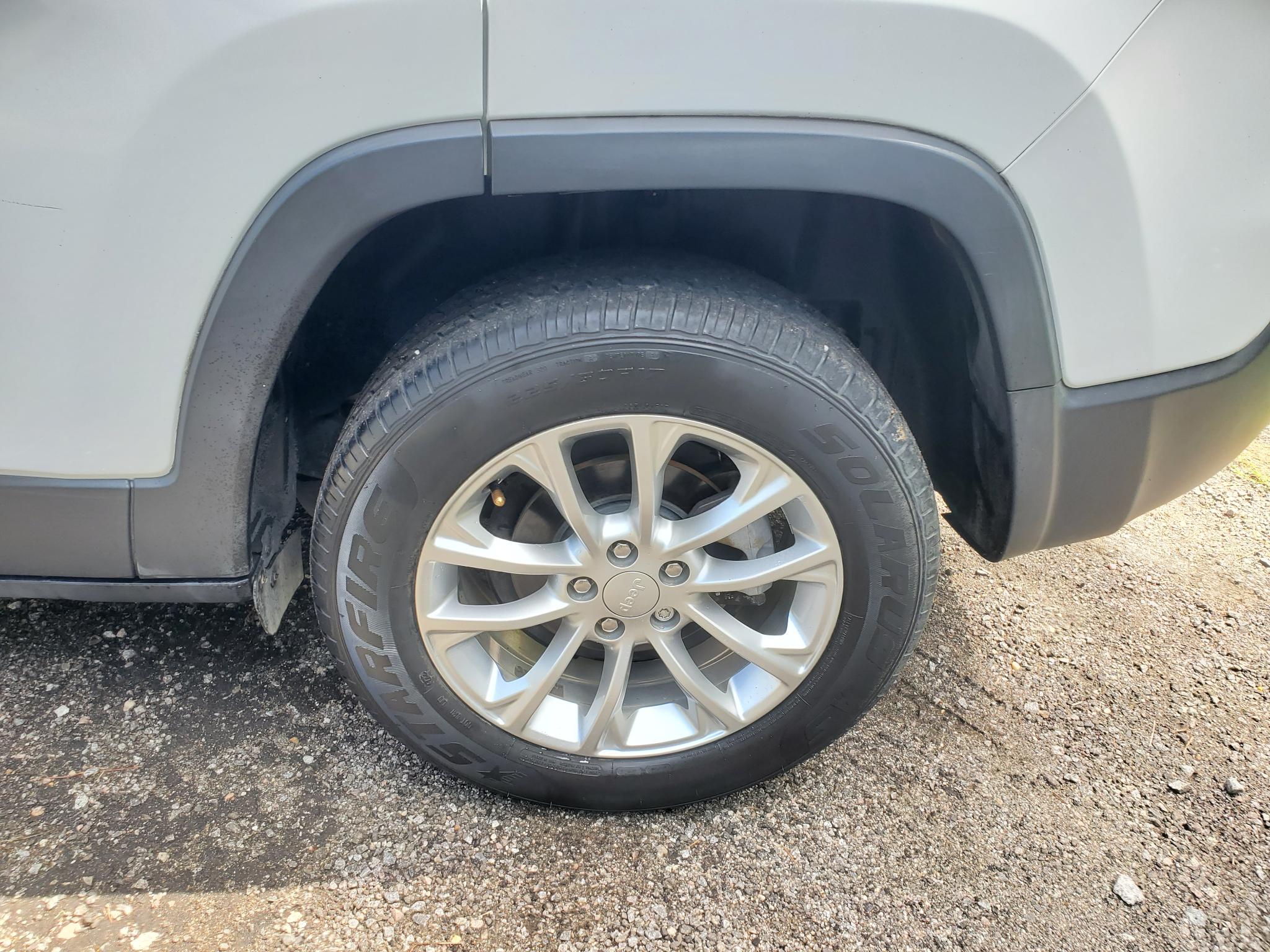 Jeep Cherokee Latitude FWD 2019