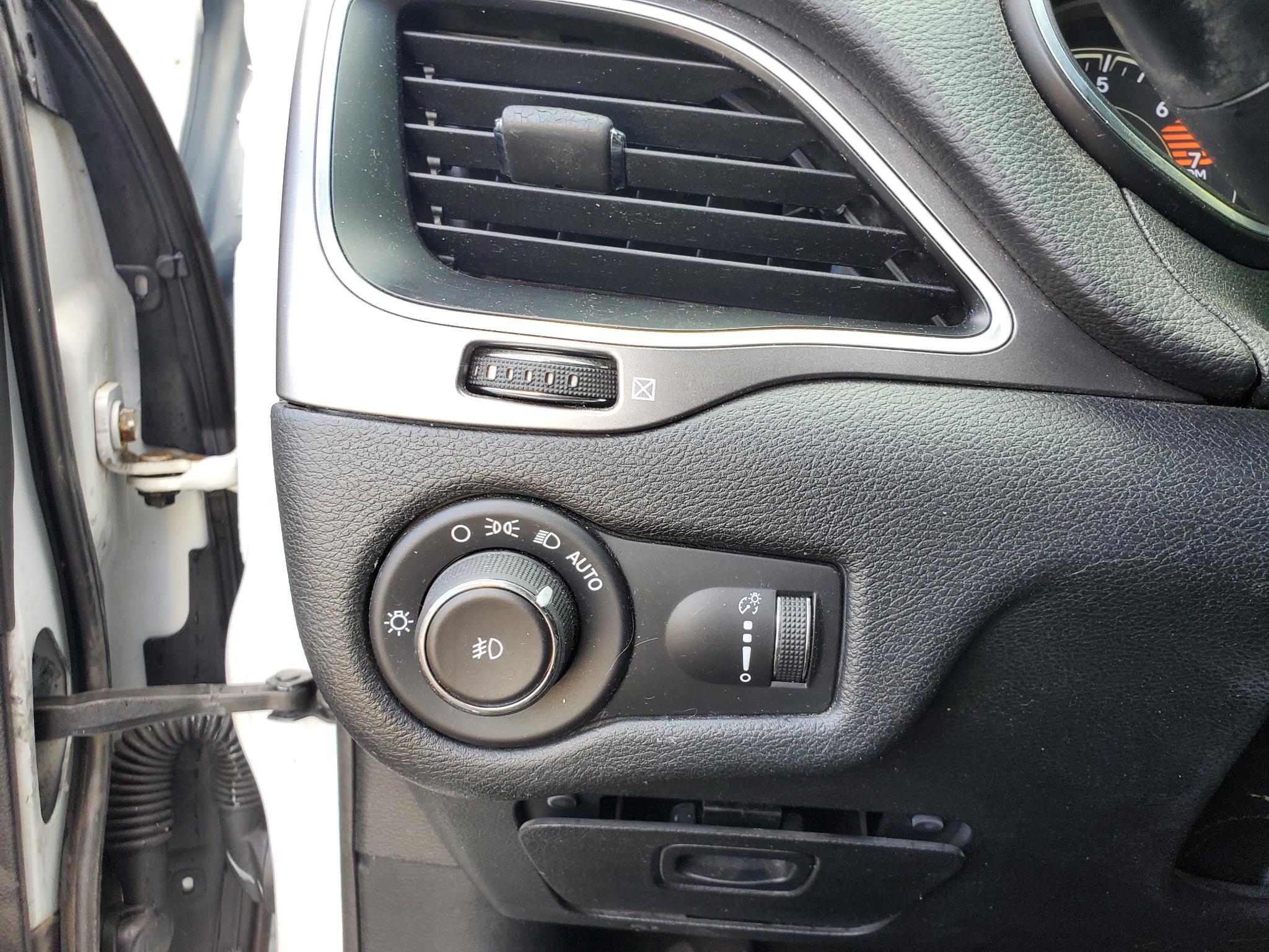 Jeep Cherokee Latitude FWD 2019