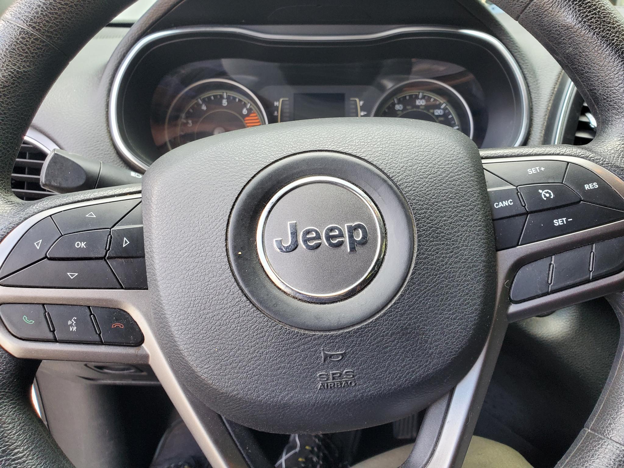 Jeep Cherokee Latitude FWD 2019