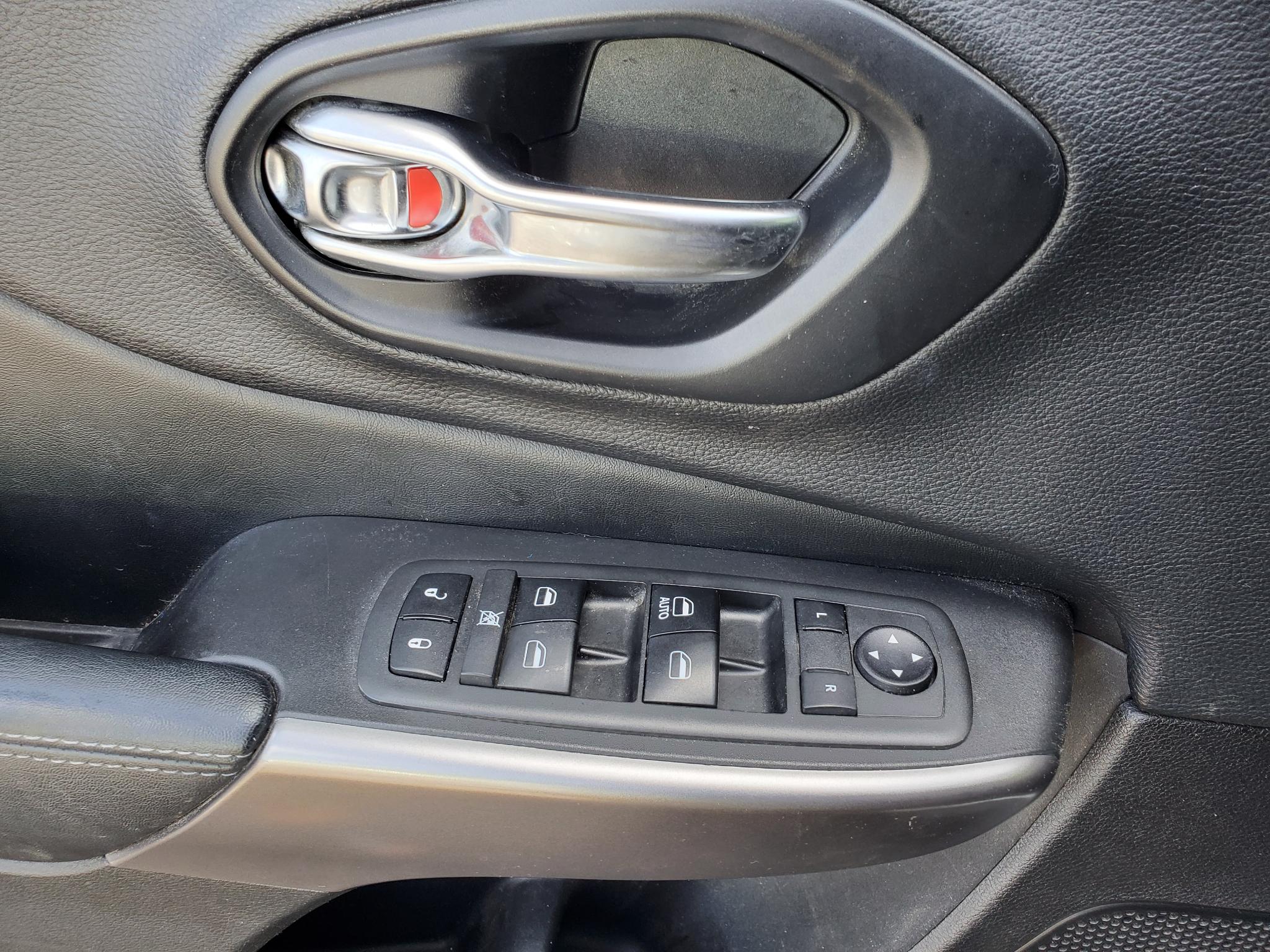 Jeep Cherokee Latitude FWD 2019