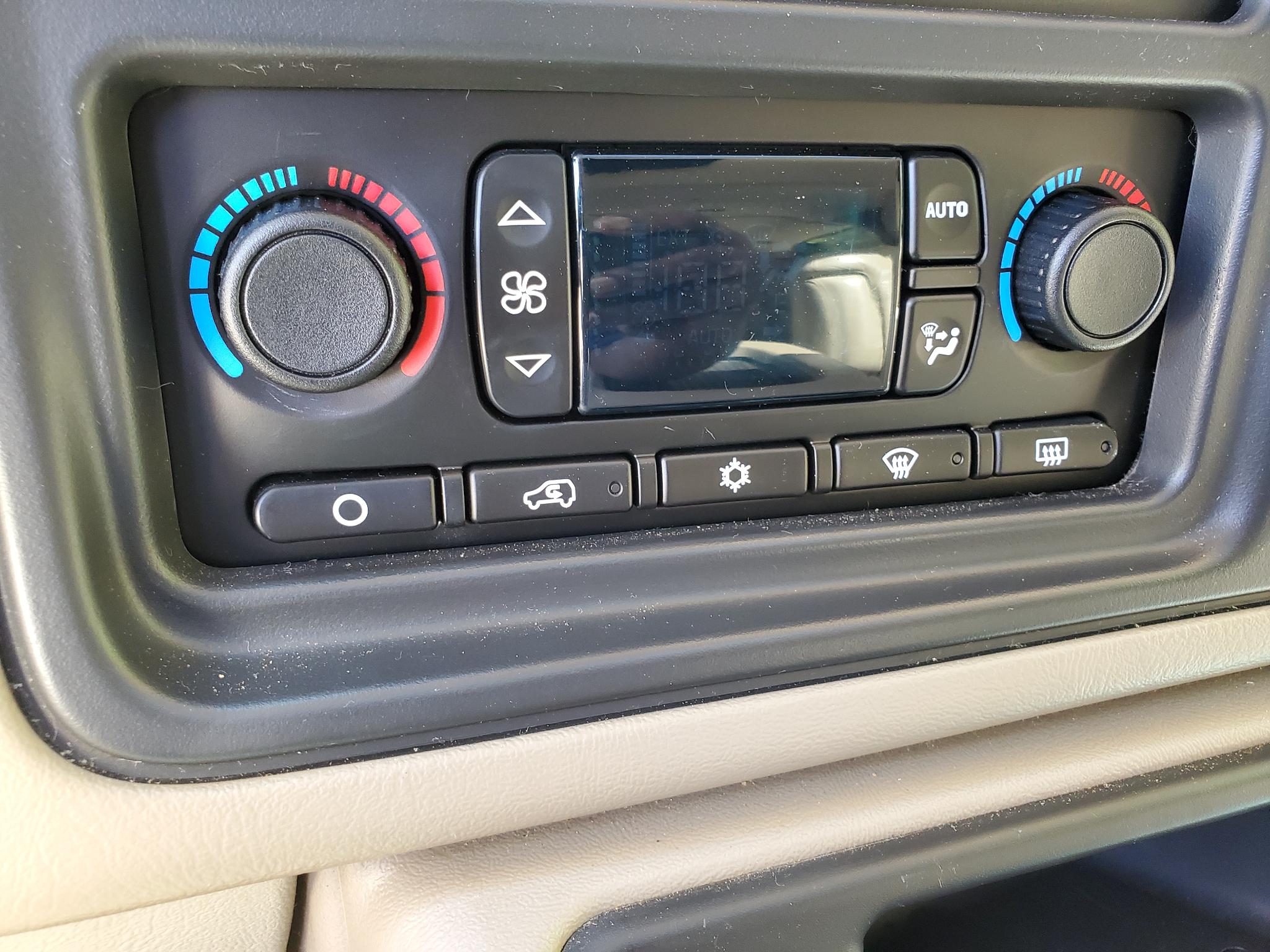 Chevrolet Suburban 4dr 1500 4WD Z71 2003