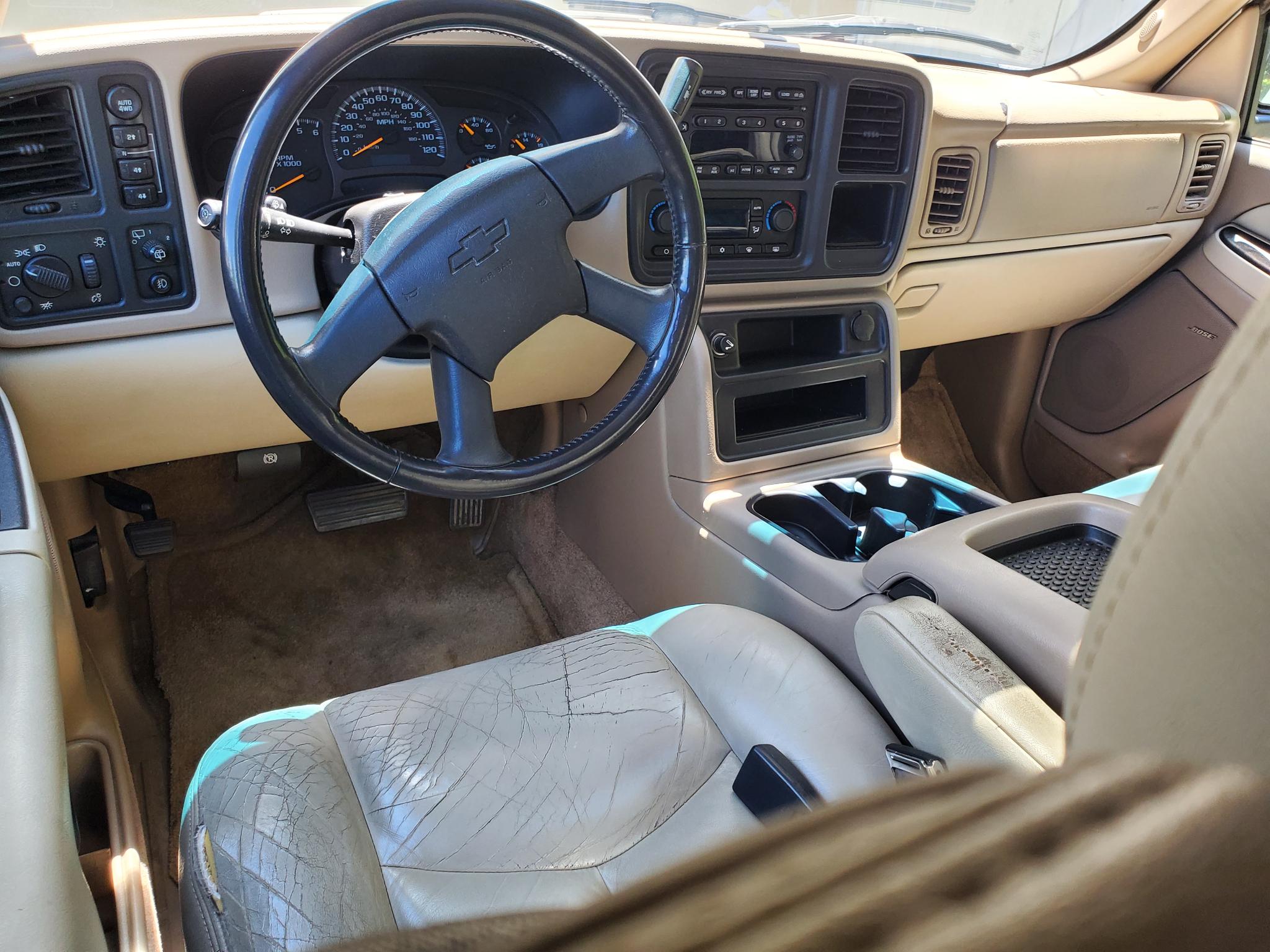 Chevrolet Suburban 4dr 1500 4WD Z71 2003