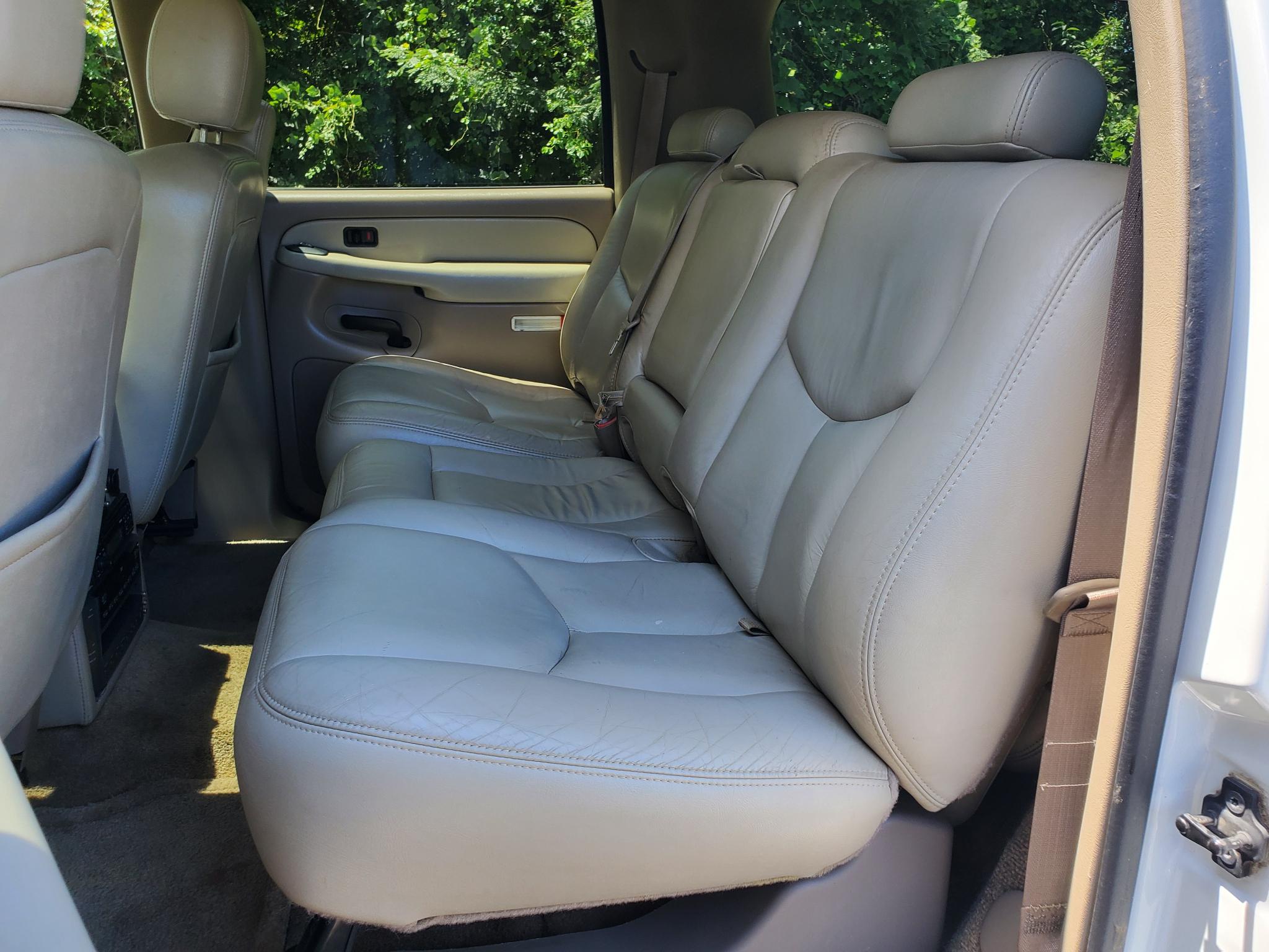 Chevrolet Suburban 4dr 1500 4WD Z71 2003