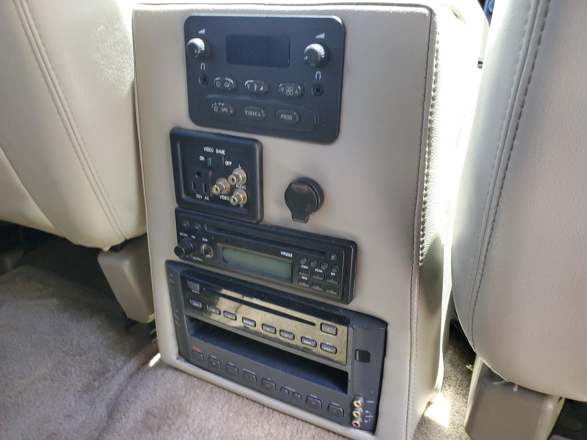 Chevrolet Suburban 4dr 1500 4WD Z71 2003