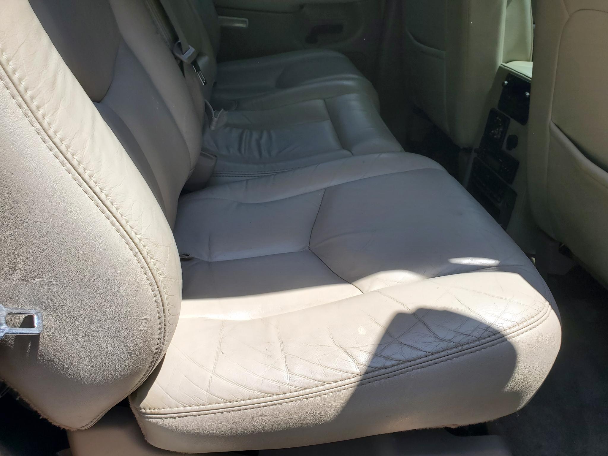 Chevrolet Suburban 4dr 1500 4WD Z71 2003