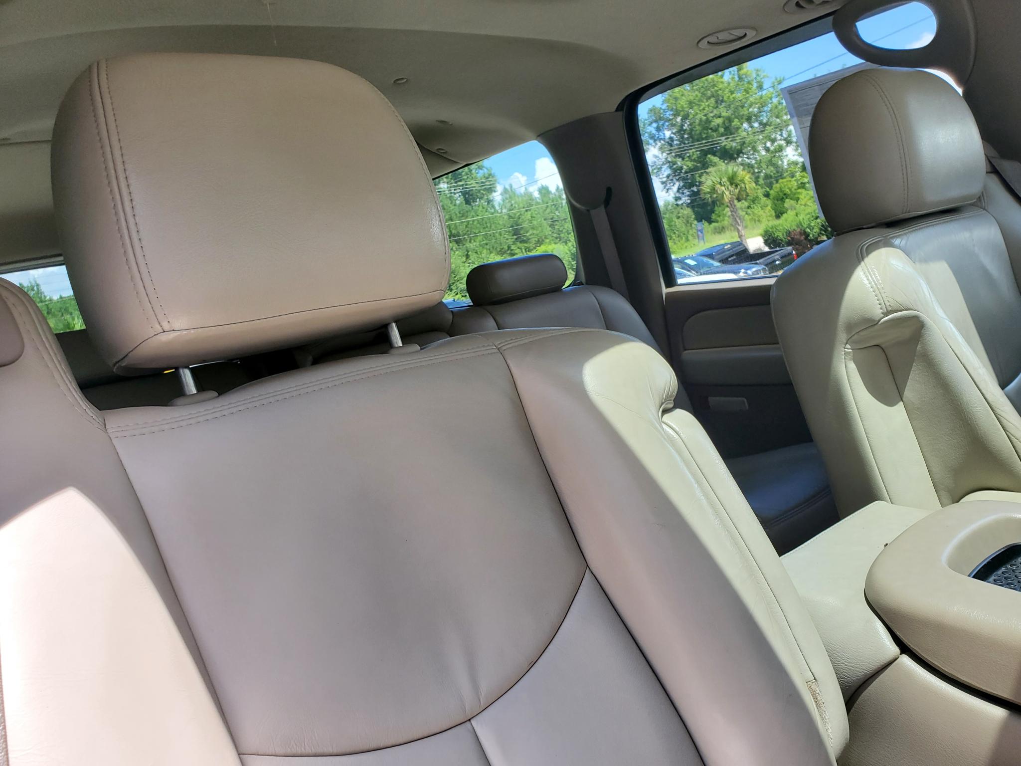 Chevrolet Suburban 4dr 1500 4WD Z71 2003