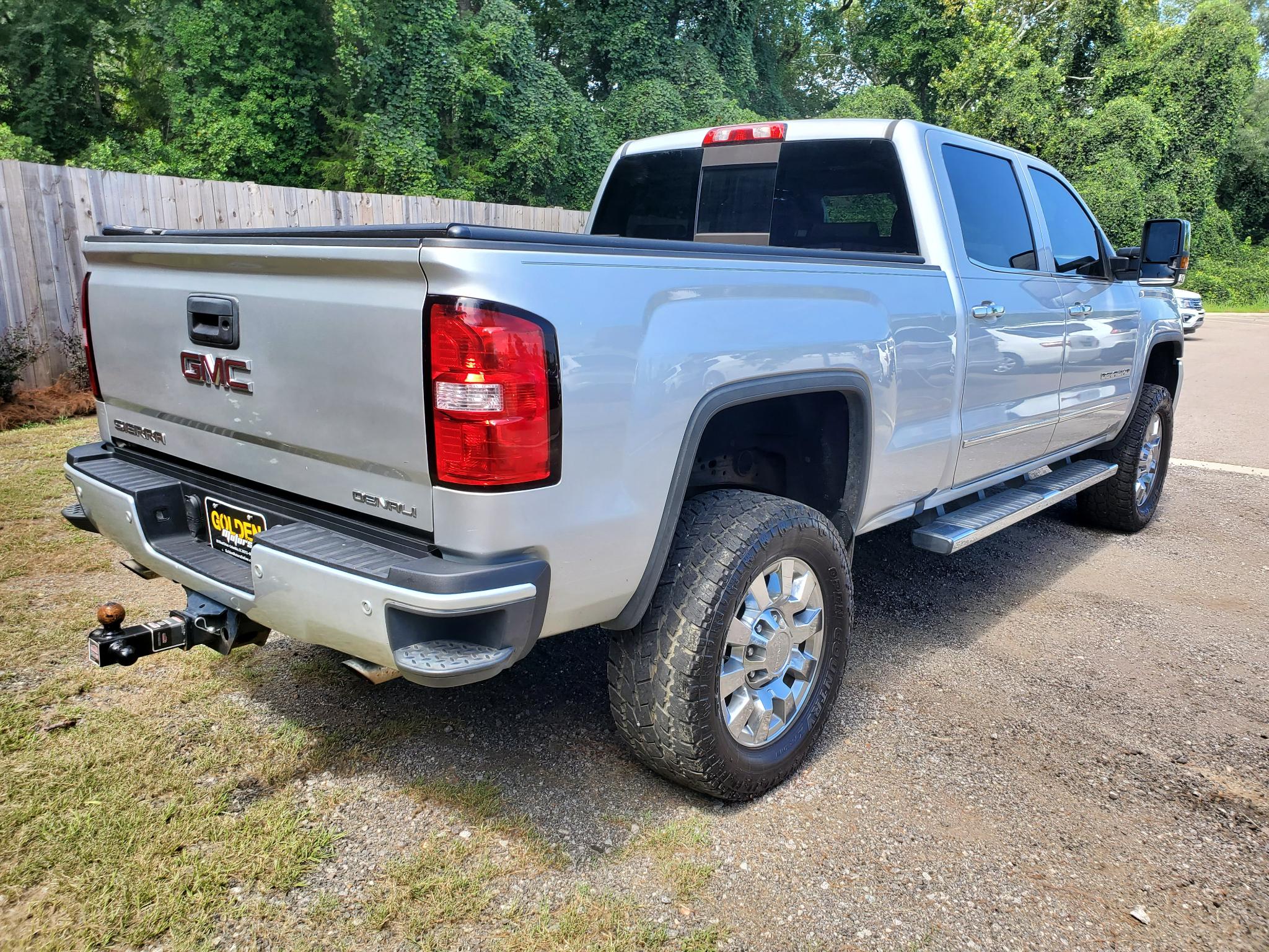 GMC Sierra 2500HD 4WD Crew Cab 153.7" Denali 2018