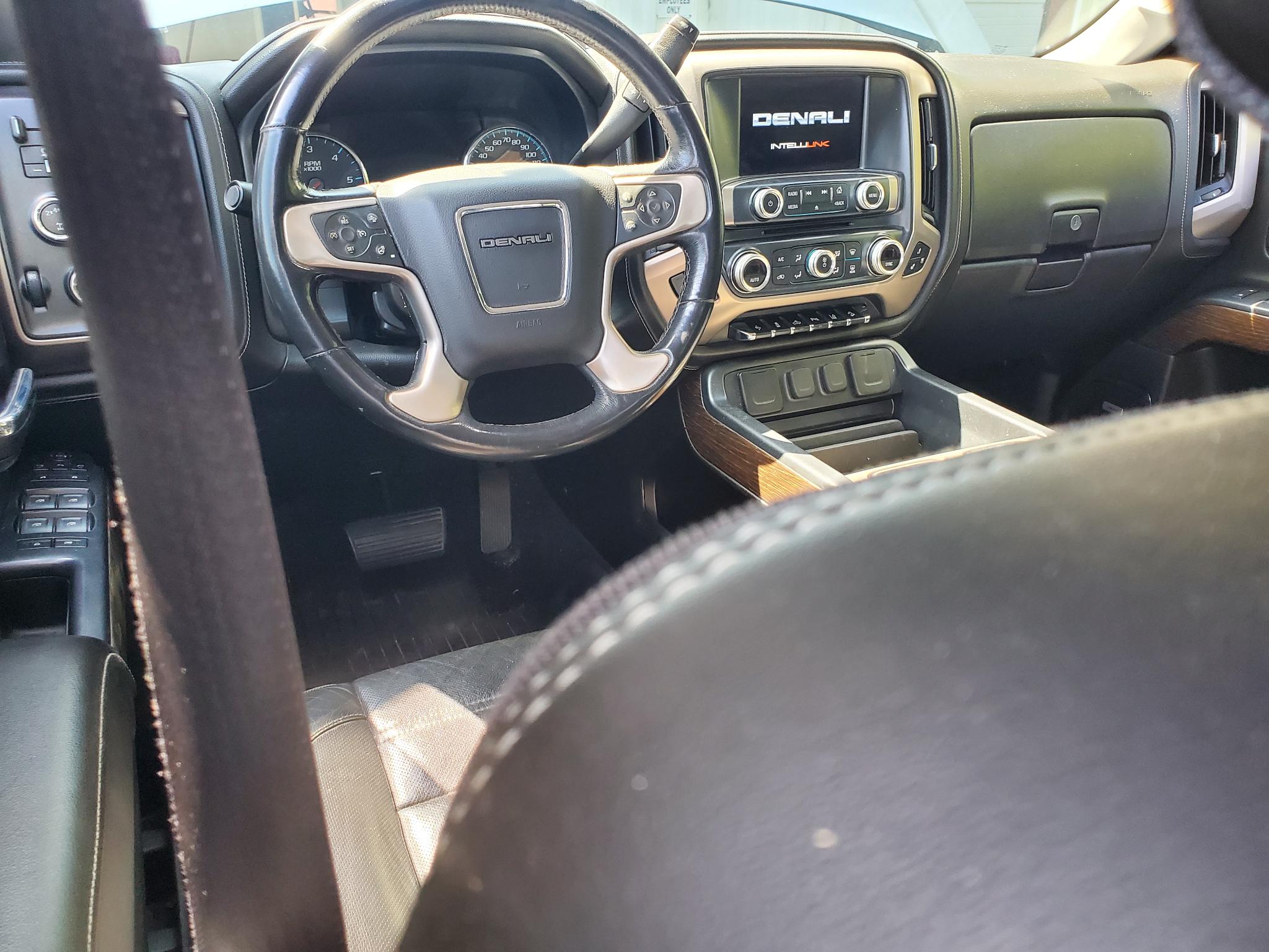GMC Sierra 2500HD 4WD Crew Cab 153.7" Denali 2018